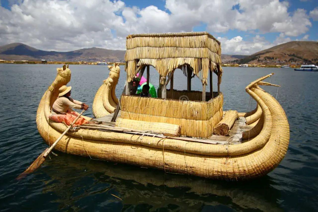 Cusco to Puno Sun Route with Lake Titicaca Islands Tour