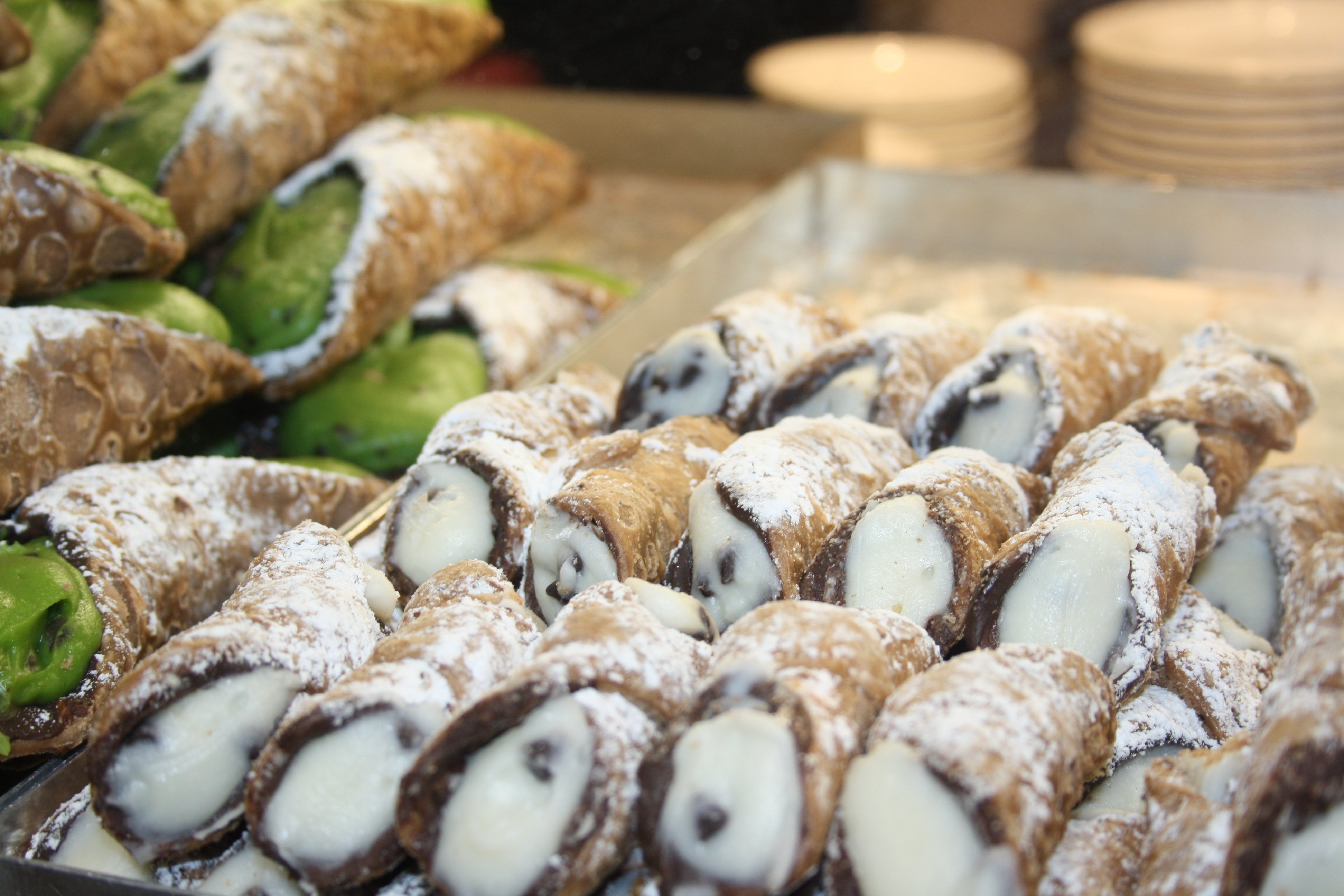 Naples by Night: Food and Wine Walking Tour with Local Guide