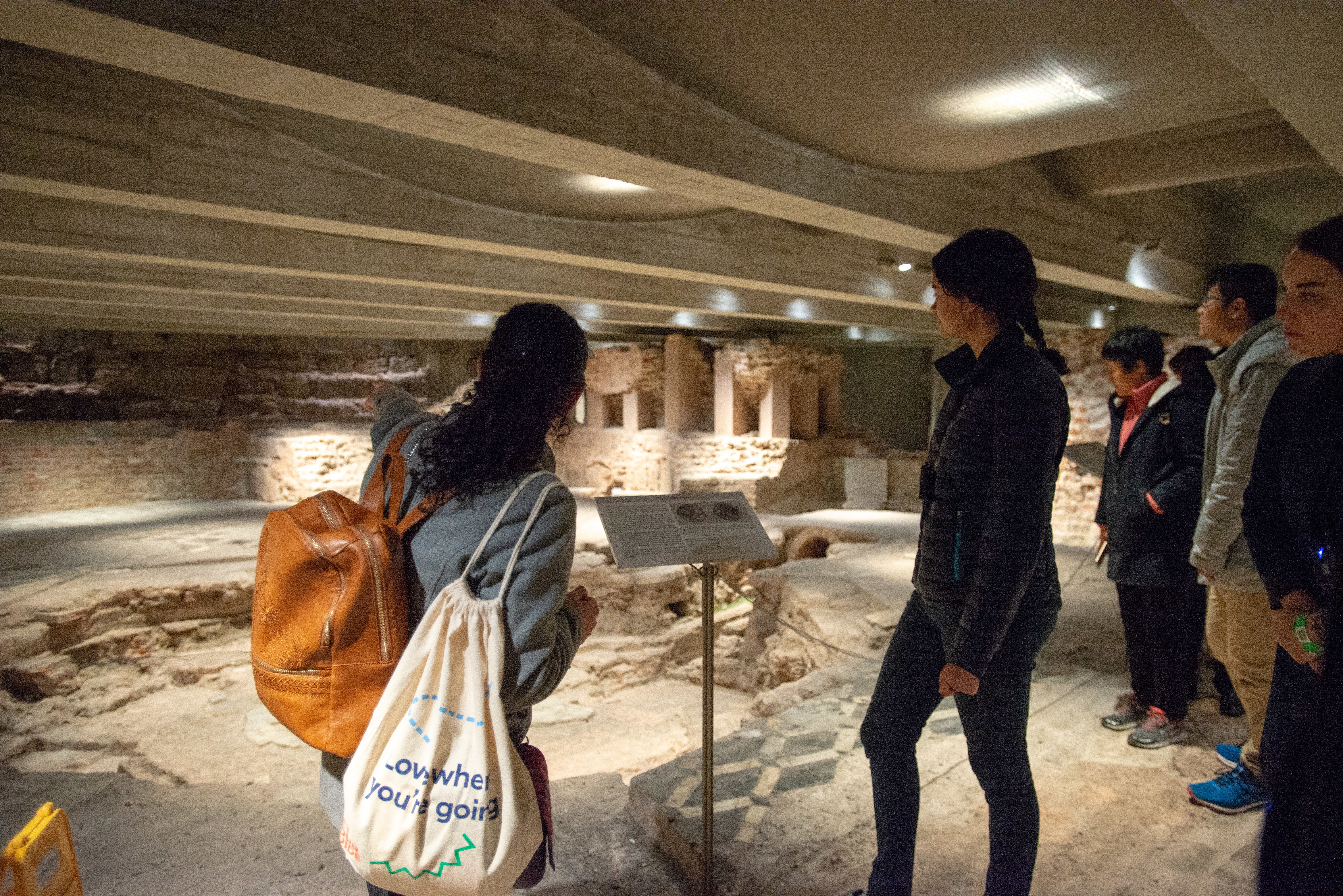 Milan Duomo Fast-Track Guided Tour with Terraces & Archaeological Area