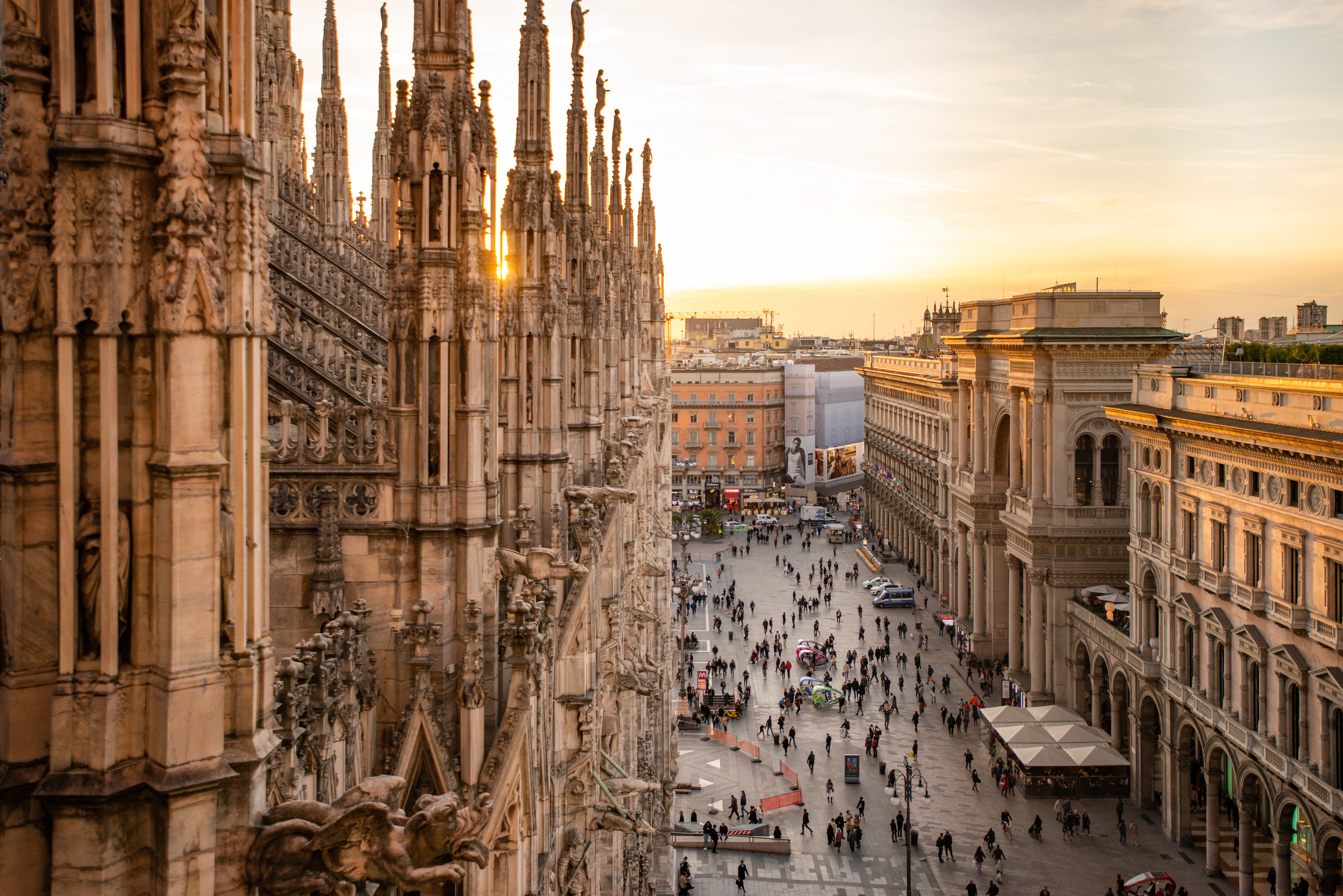 Milan Duomo Fast-Track Guided Tour with Terraces & Archaeological Area
