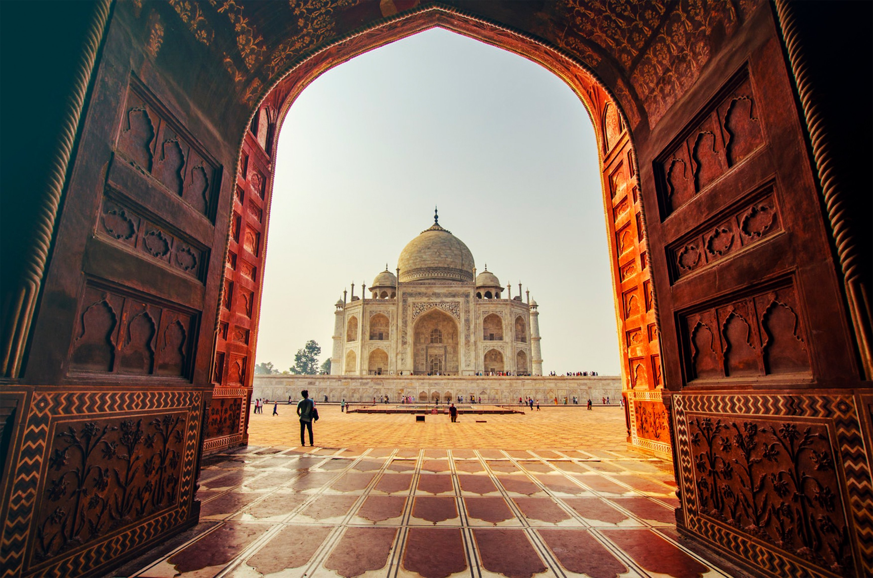 Delhi to Taj Mahal & Agra Day Tour by Gatimaan Express