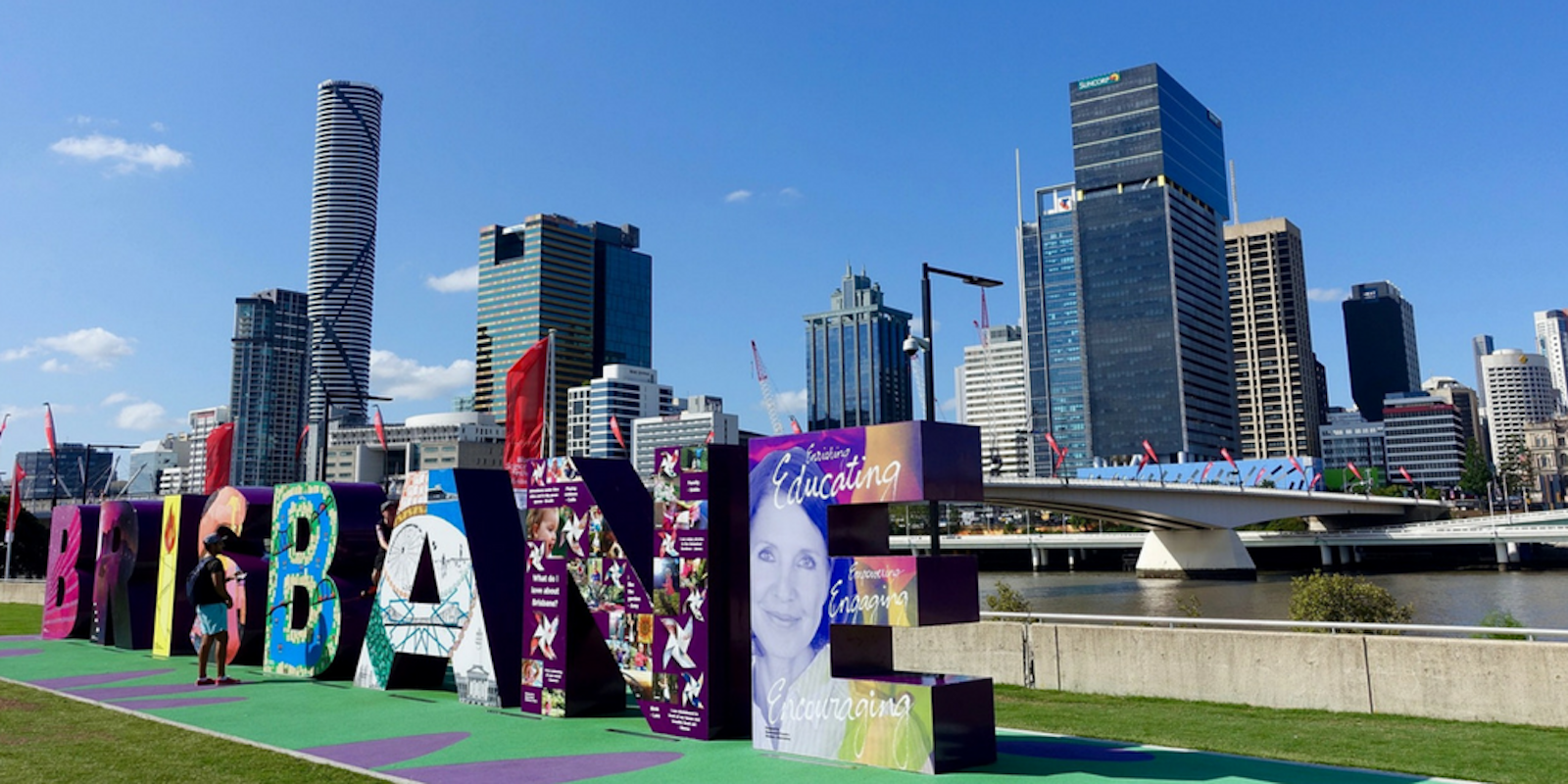 Brisbane City & Lone Pine Koala Sanctuary Tour