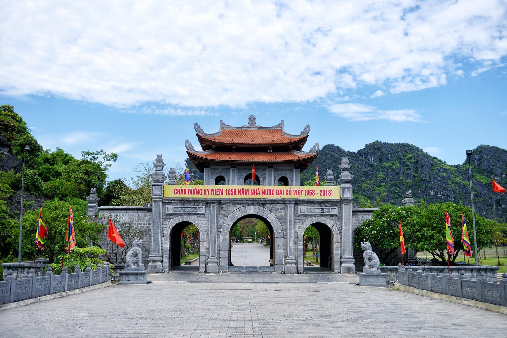Ninh Binh Full-Day Small Group Tour from Hanoi