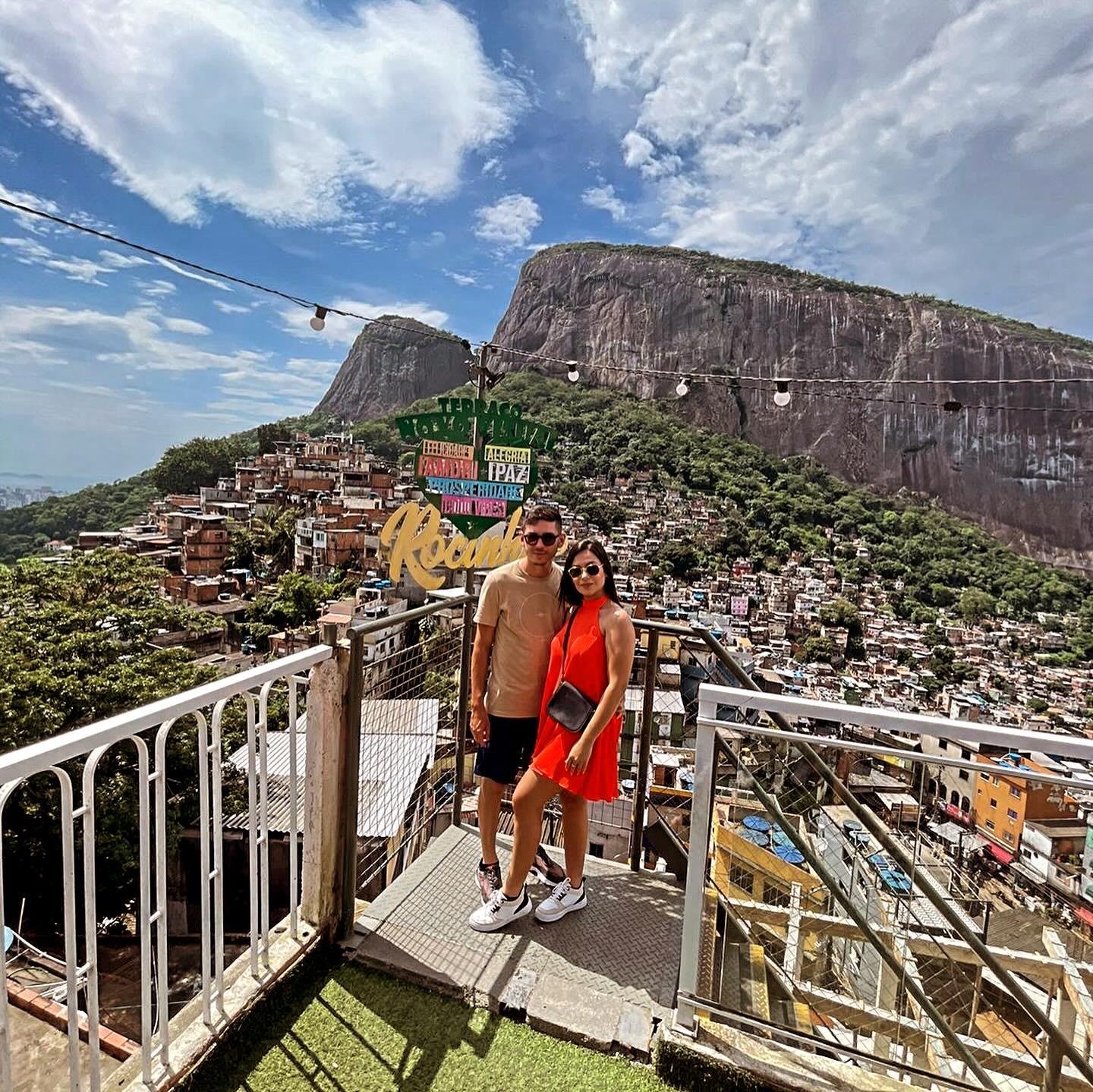 Rocinha Favela 3-Hour Walking Tour with a Local Guide