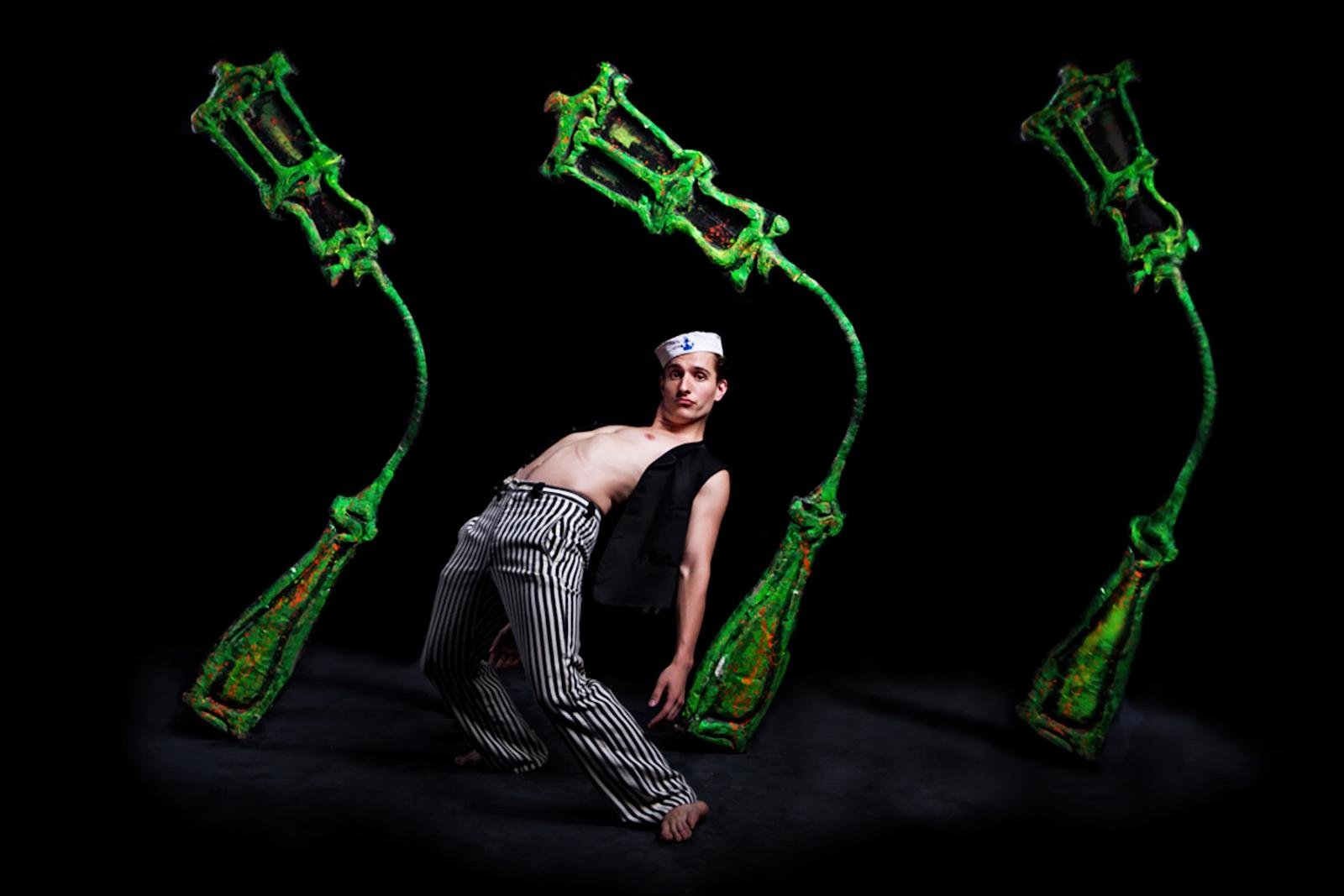 Prague Black Light Theatre: Jiří Srnec Performance
