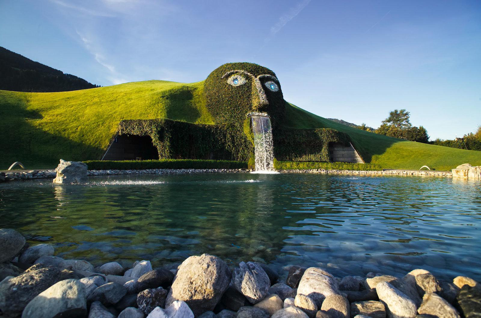 Innsbruck Card — Nordkette cable car, old town and Swarovski Crystal Worlds — image 5