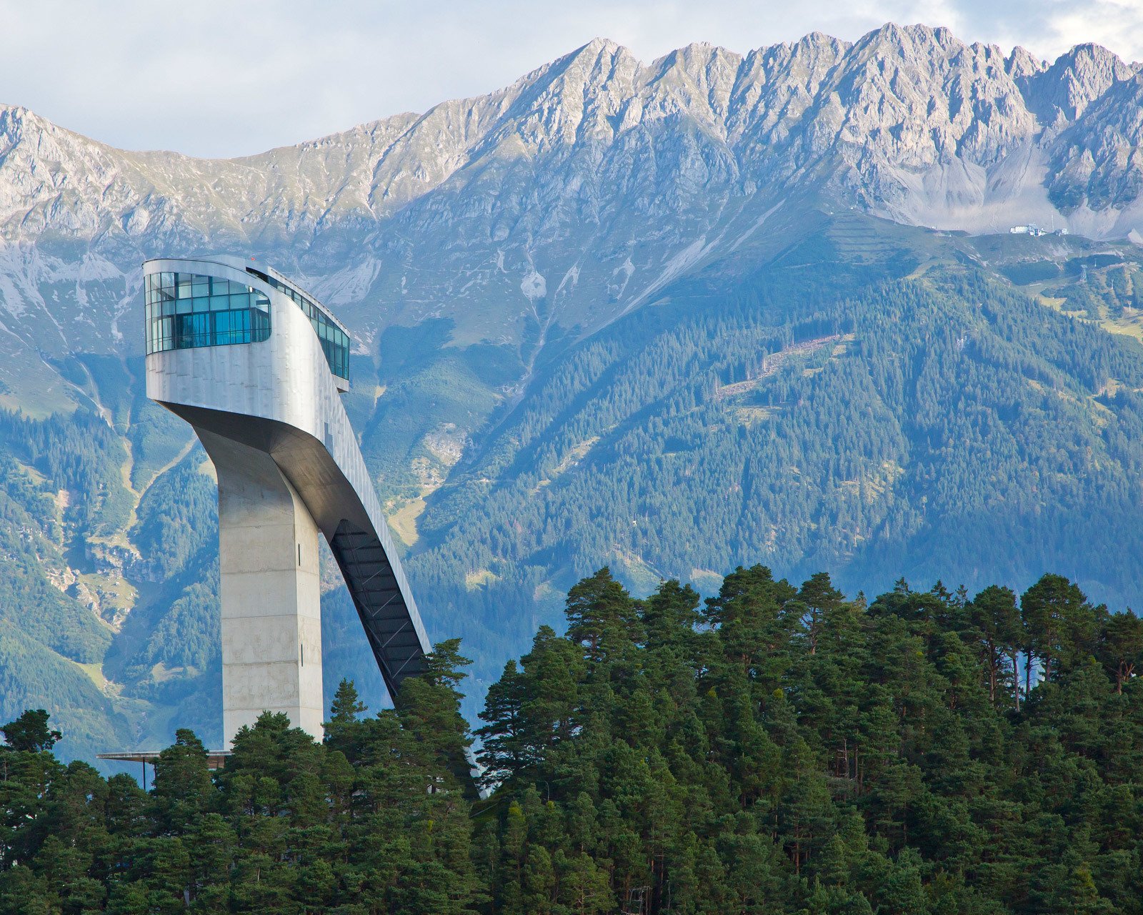 Innsbruck Card — Nordkette cable car, old town and Swarovski Crystal Worlds — image 9