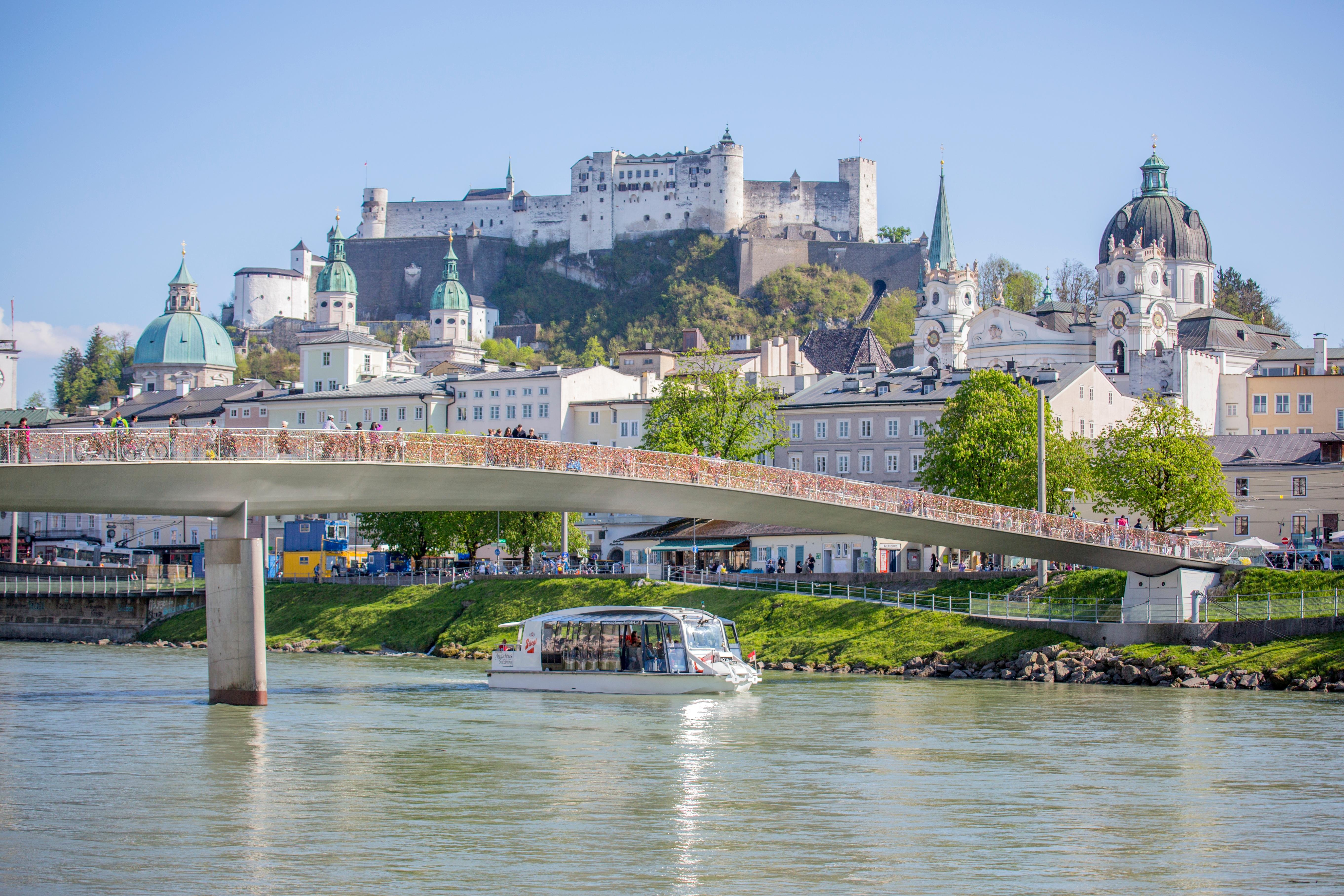 Salzburg: Salzach River Cruise, Fortress Dinner & Mozart Concert