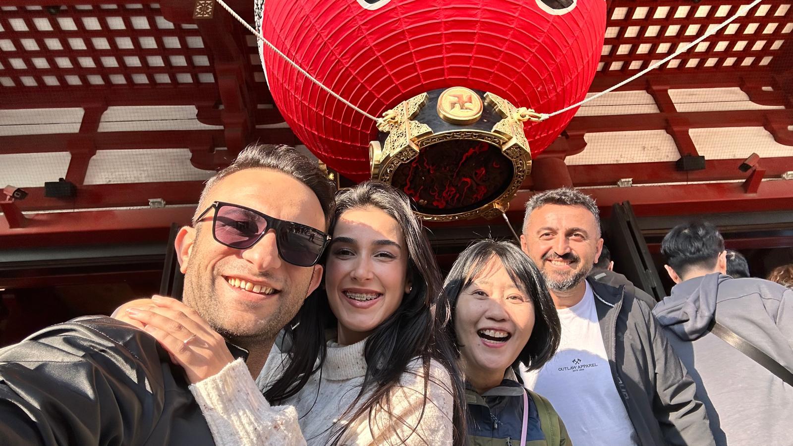 Tokyo: Private Walking Tour with a Local Guide