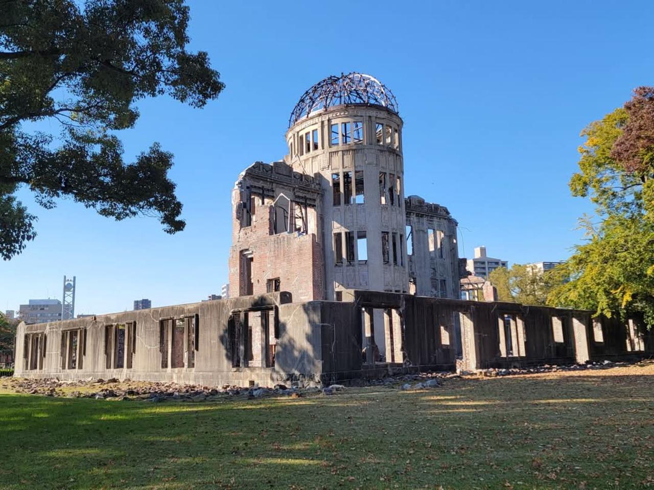 Private Hiroshima & Miyajima Day Tour from Osaka/Kyoto