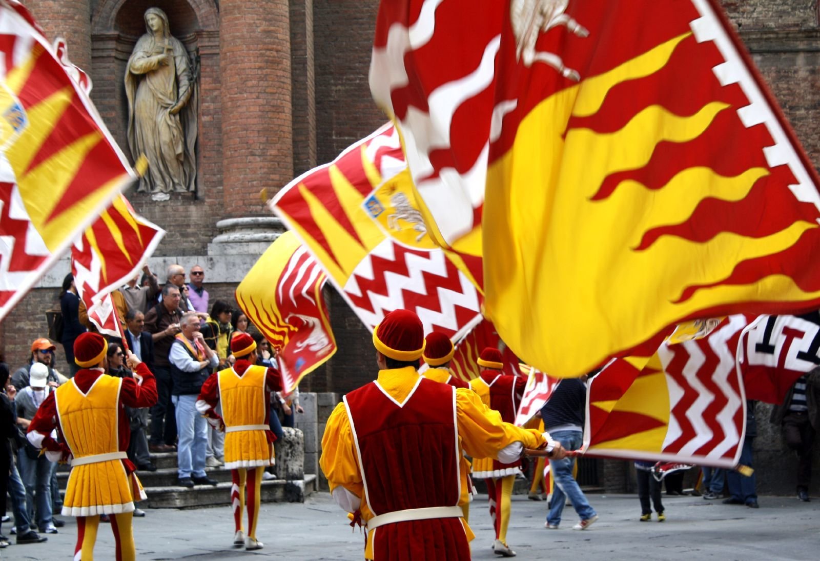 Siena Palio Walking Tour with Cathedral & Tastings