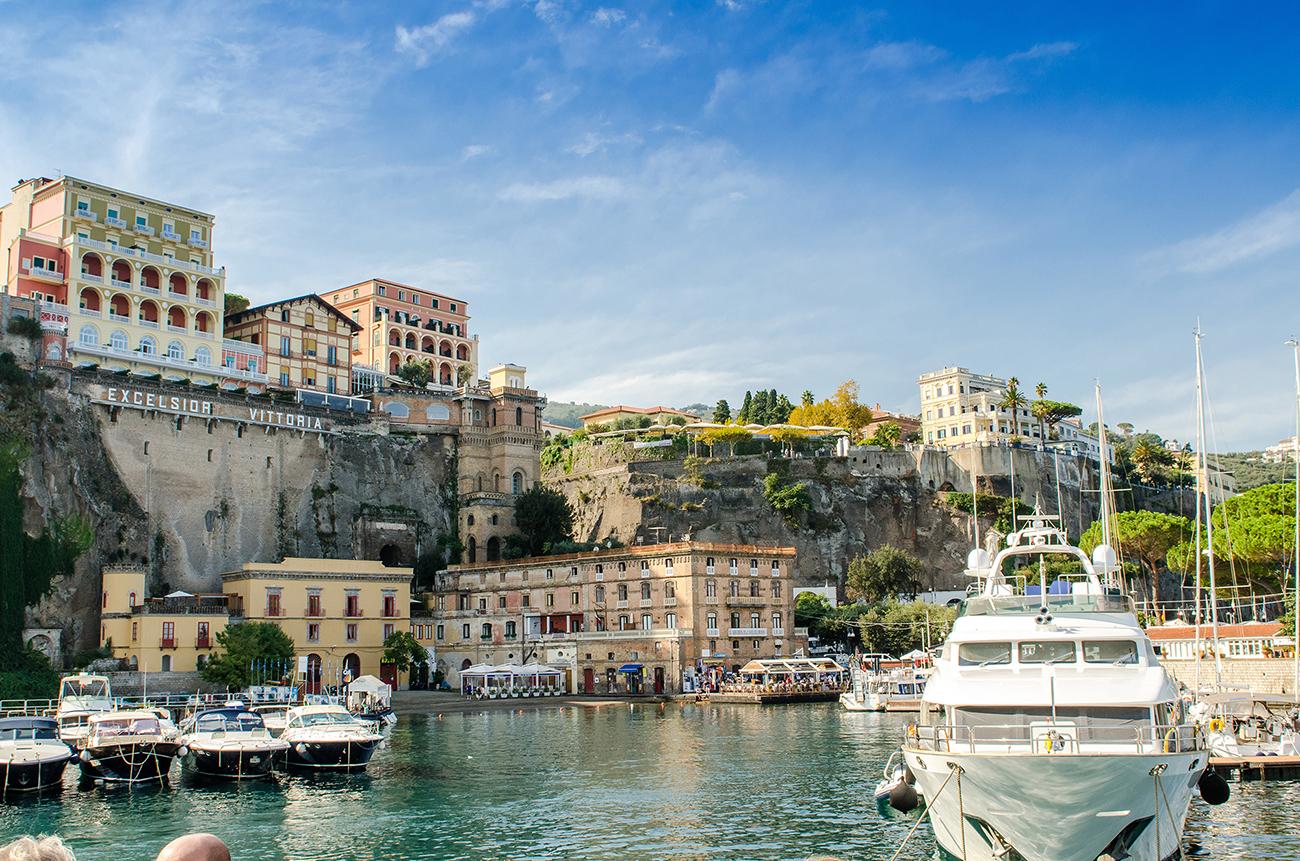 Capri Private Full-Day Boat Tour from Sorrento
