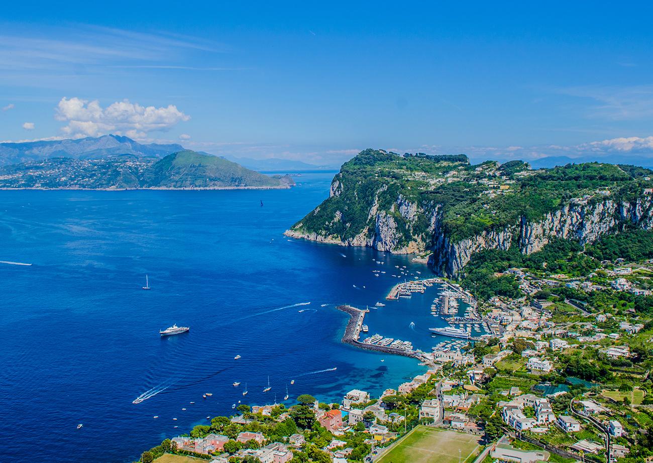 Private Boat Tour from Positano: Capri or Amalfi Coast