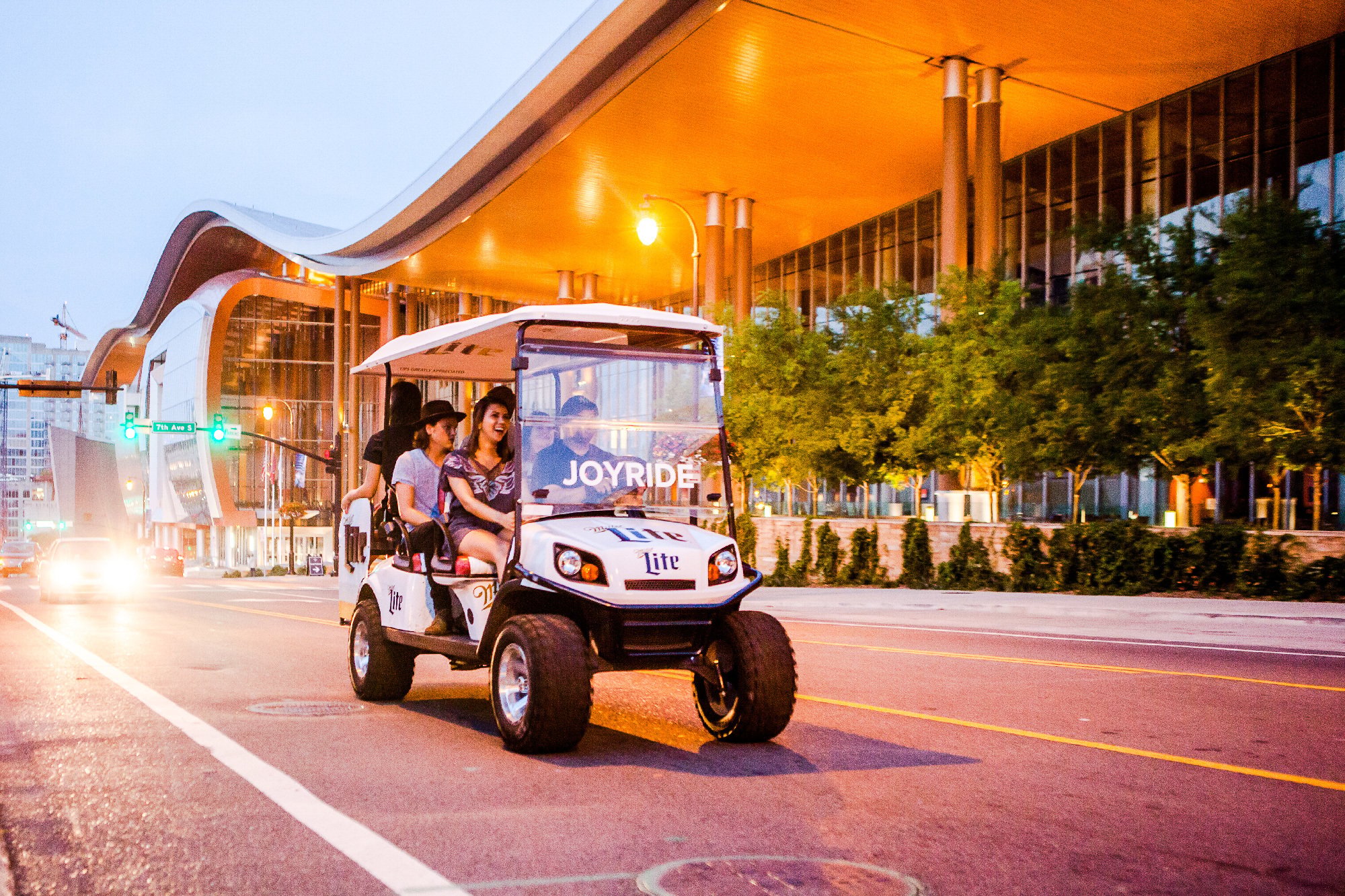 Nashville golf cart tour — Music City landmarks — image 2