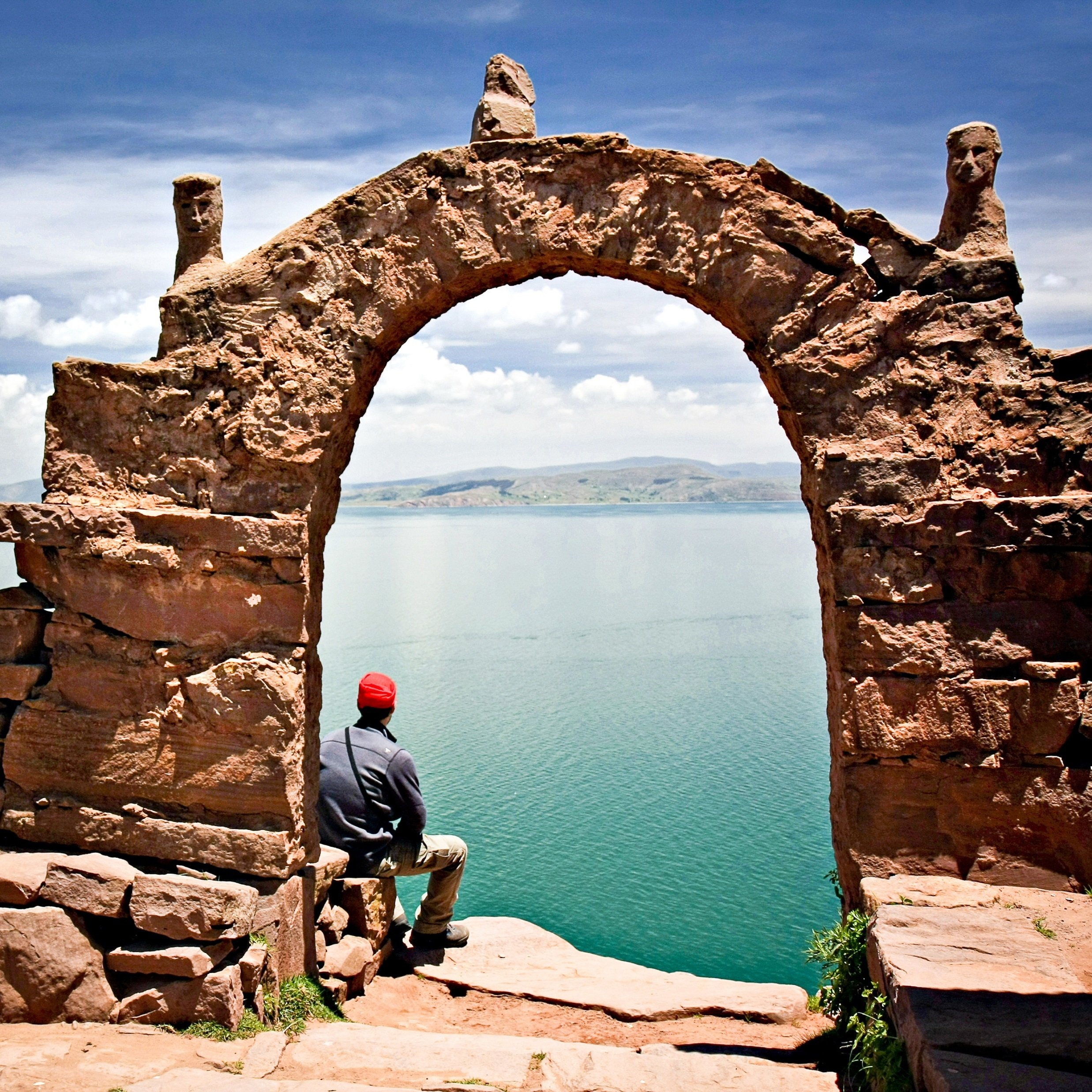 Puno: Uros and Taquile Islands Speedboat Adventure