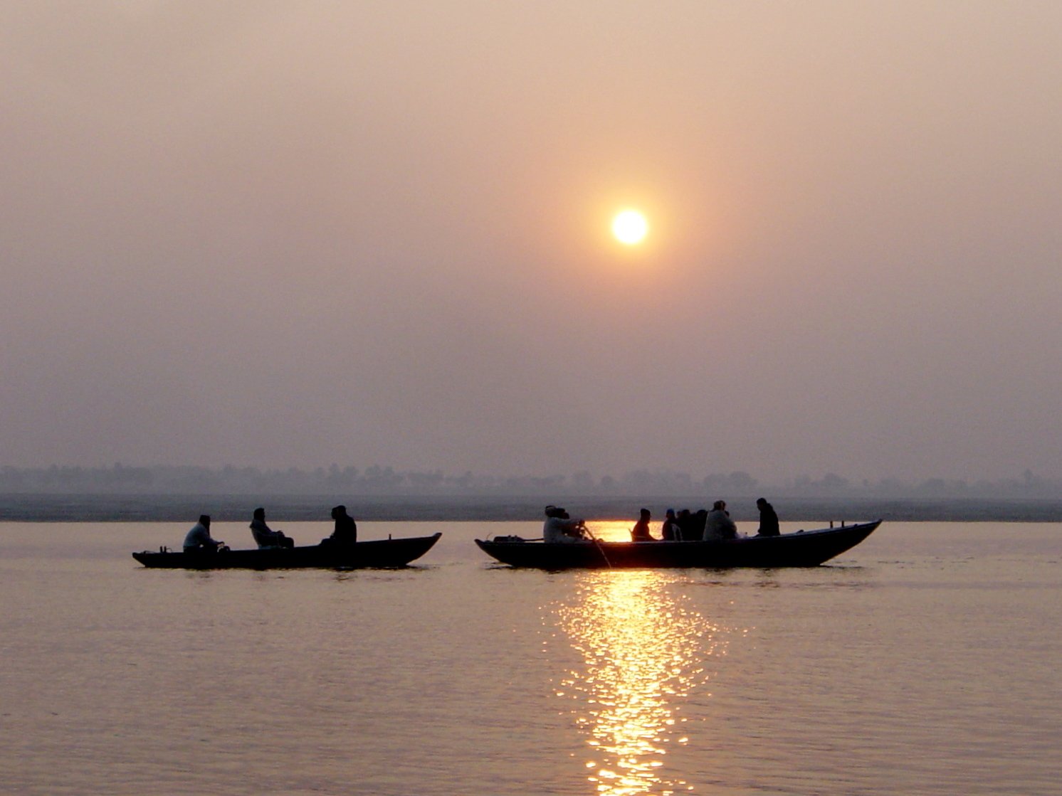 Udaipur Guided Ghat Walk & Lake Pichola Boat Tour