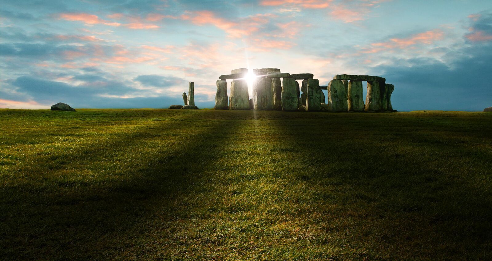 Private Stonehenge Sunrise & Bath Full-Day Tour from London