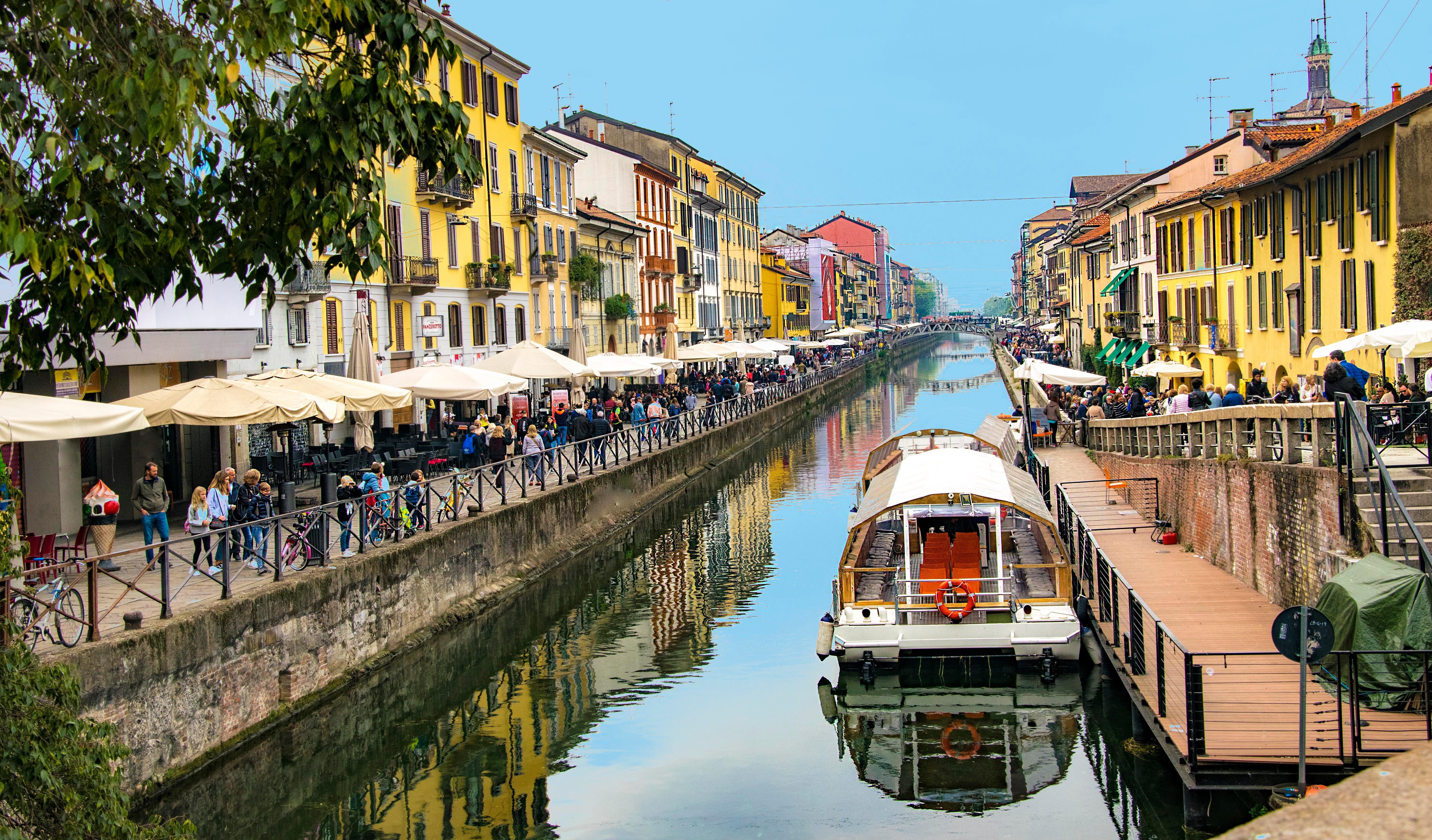 Colonne di San Lorenzo and Navigli District Guided Walk