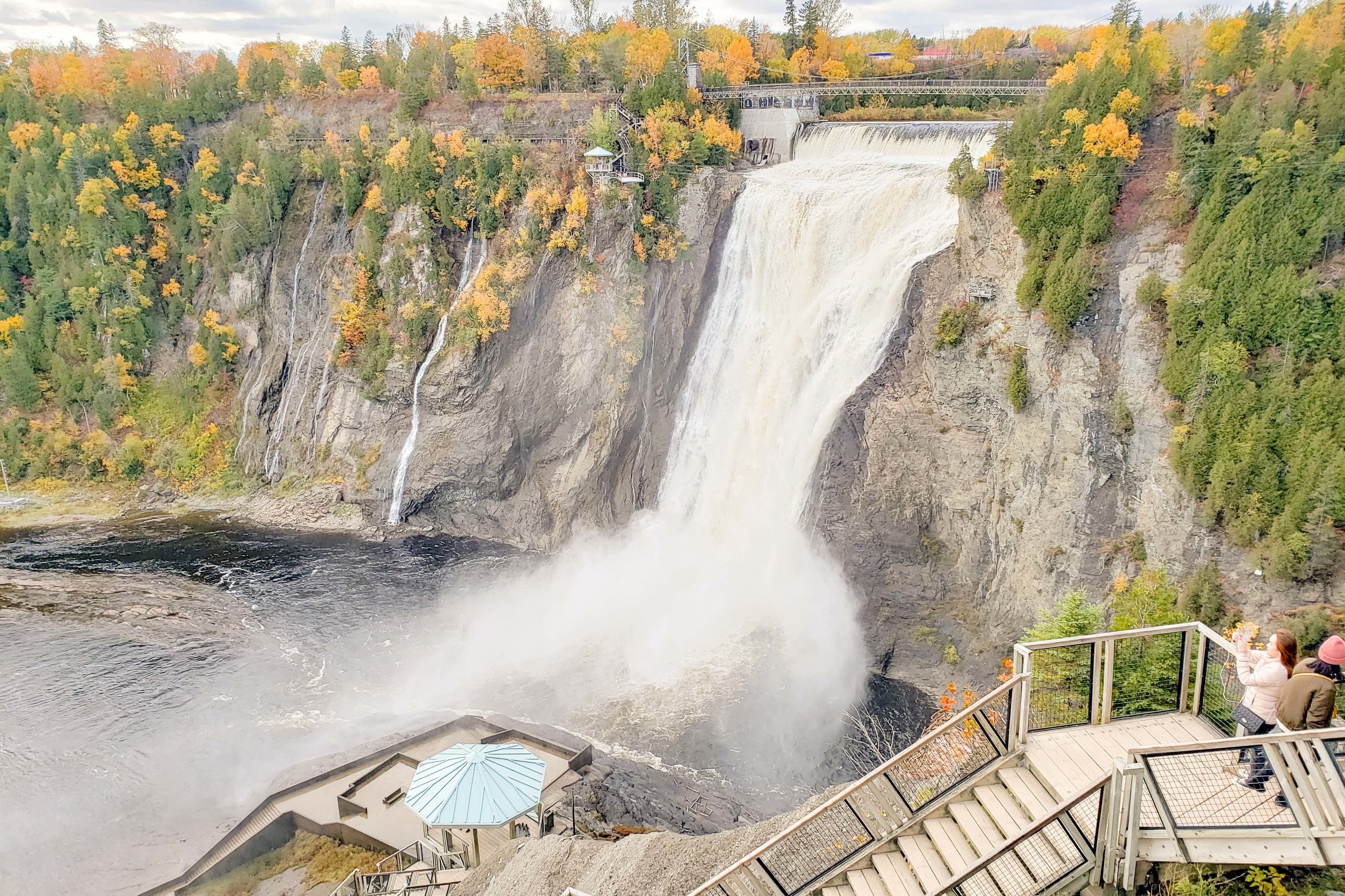 Quebec City & Montmorency Falls Full-Day Excursion from Montreal