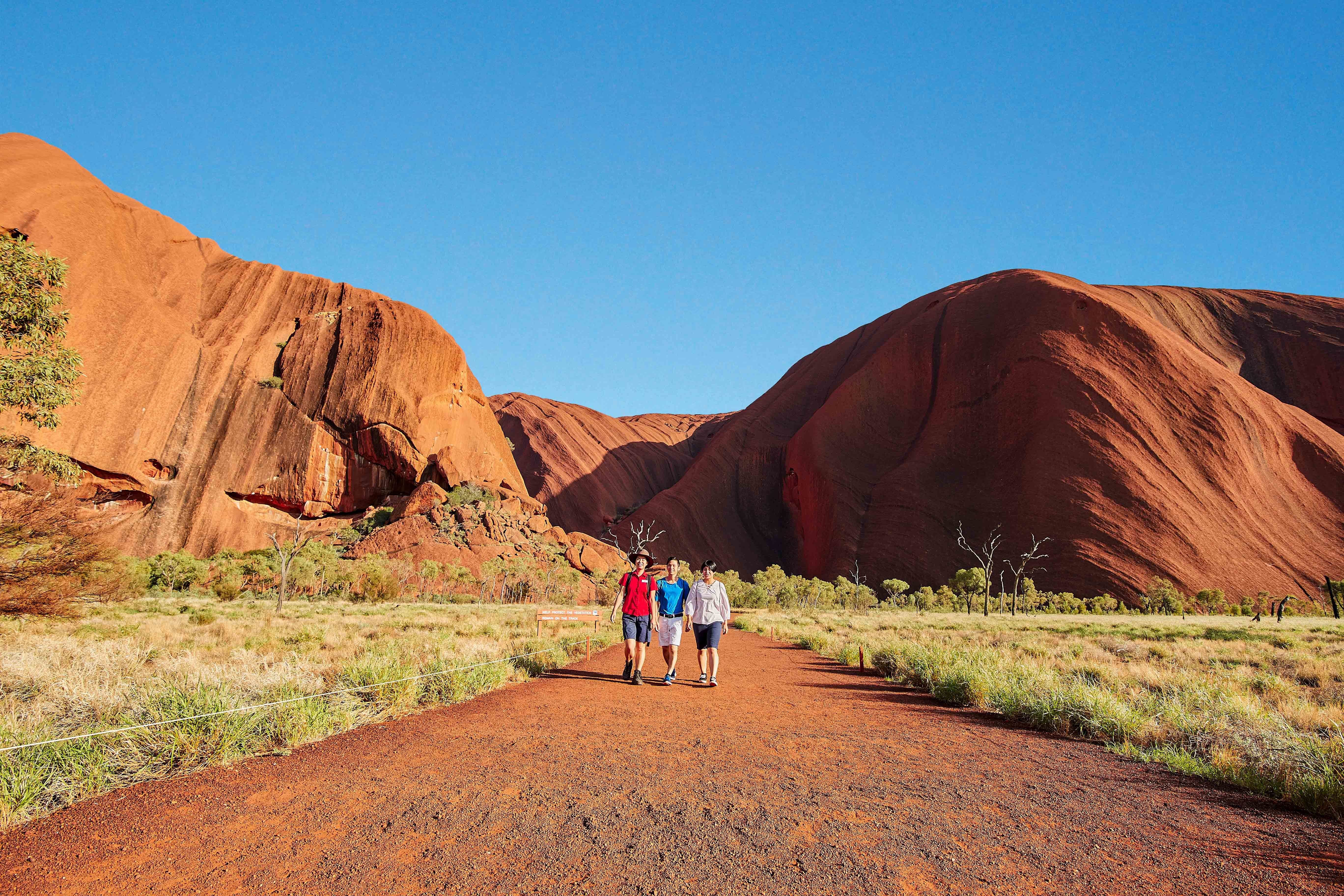 Uluru Sacred Sites & Sunset Tour with Wine & Cheeseboard