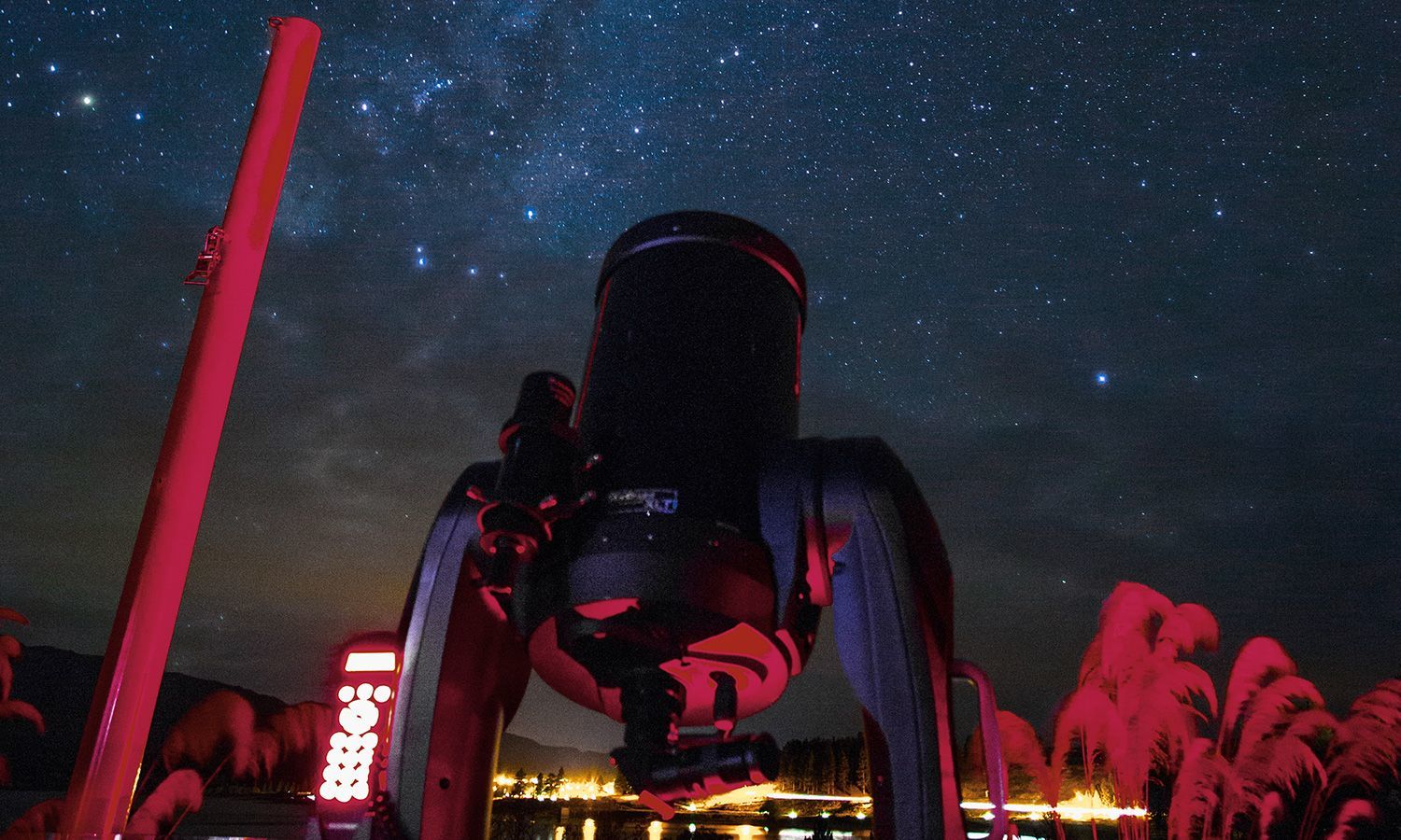 Hot Pools & Stargazing Under Dark Sky Reserve