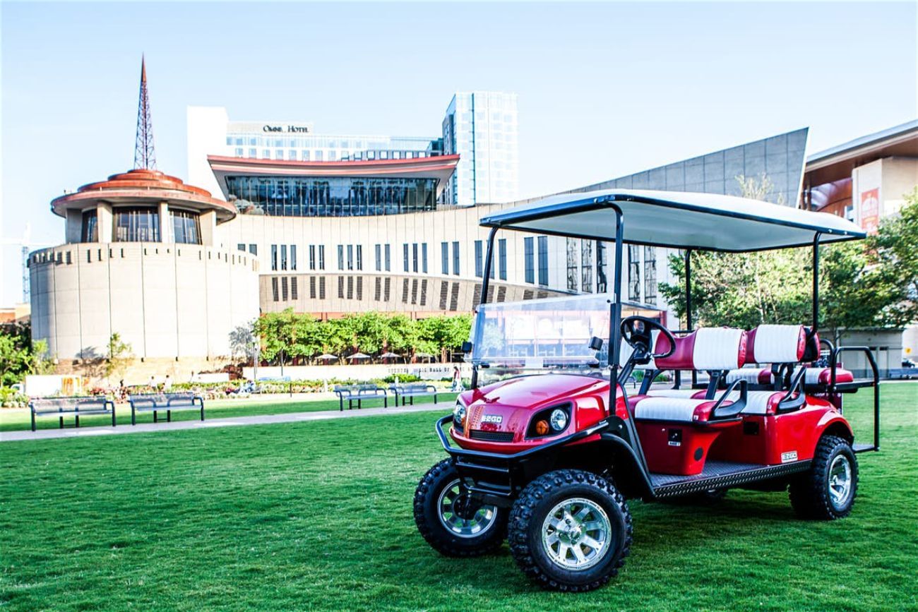 Nashville: Brewery and Distillery Cart Tour