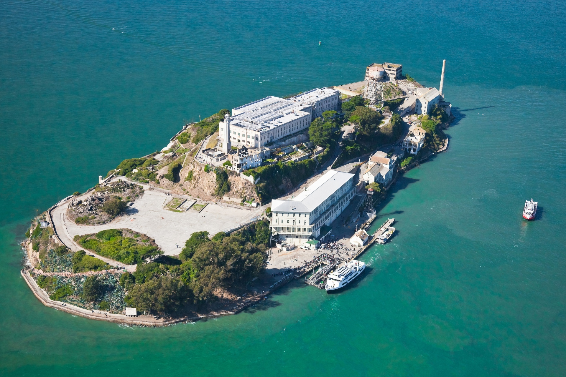 Private San Francisco Tuk-Tuk City Tour & Alcatraz Combo