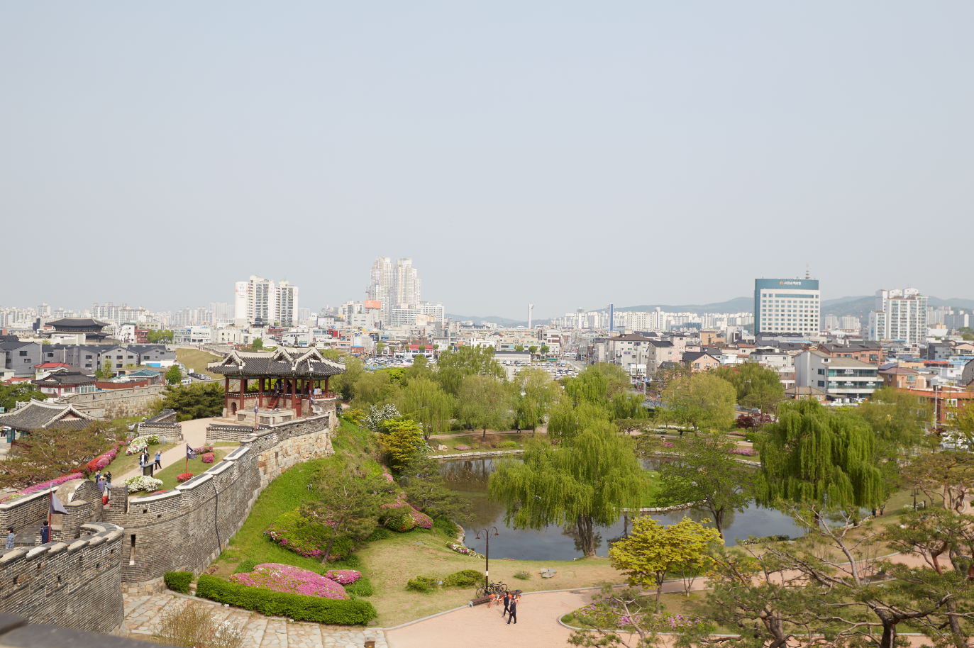 Suwon Hwaseong Fortress UNESCO World Heritage site and guided tour — image 4