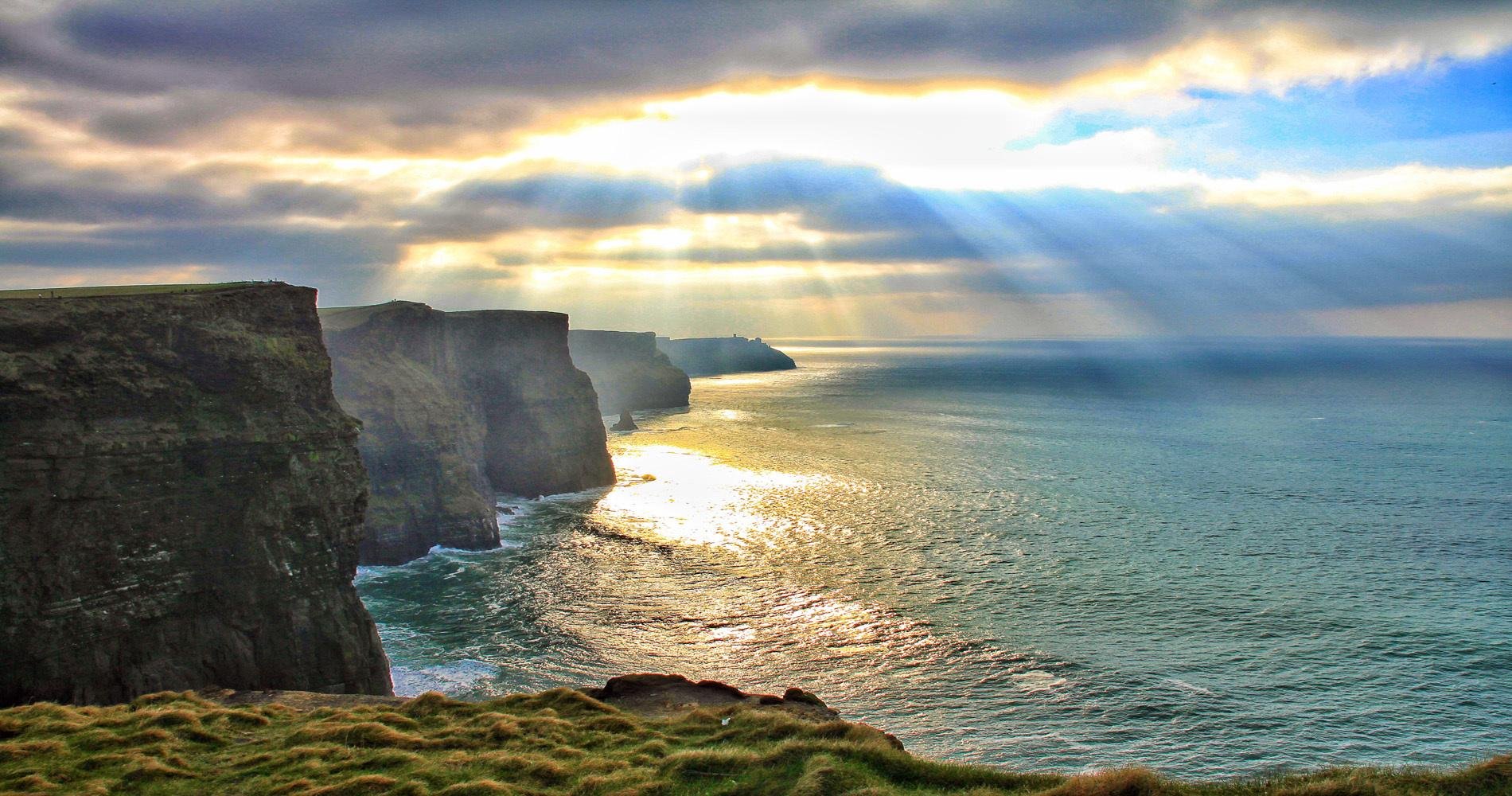 Dublin to Cliffs of Moher, Burren & Galway City Full-Day Tour