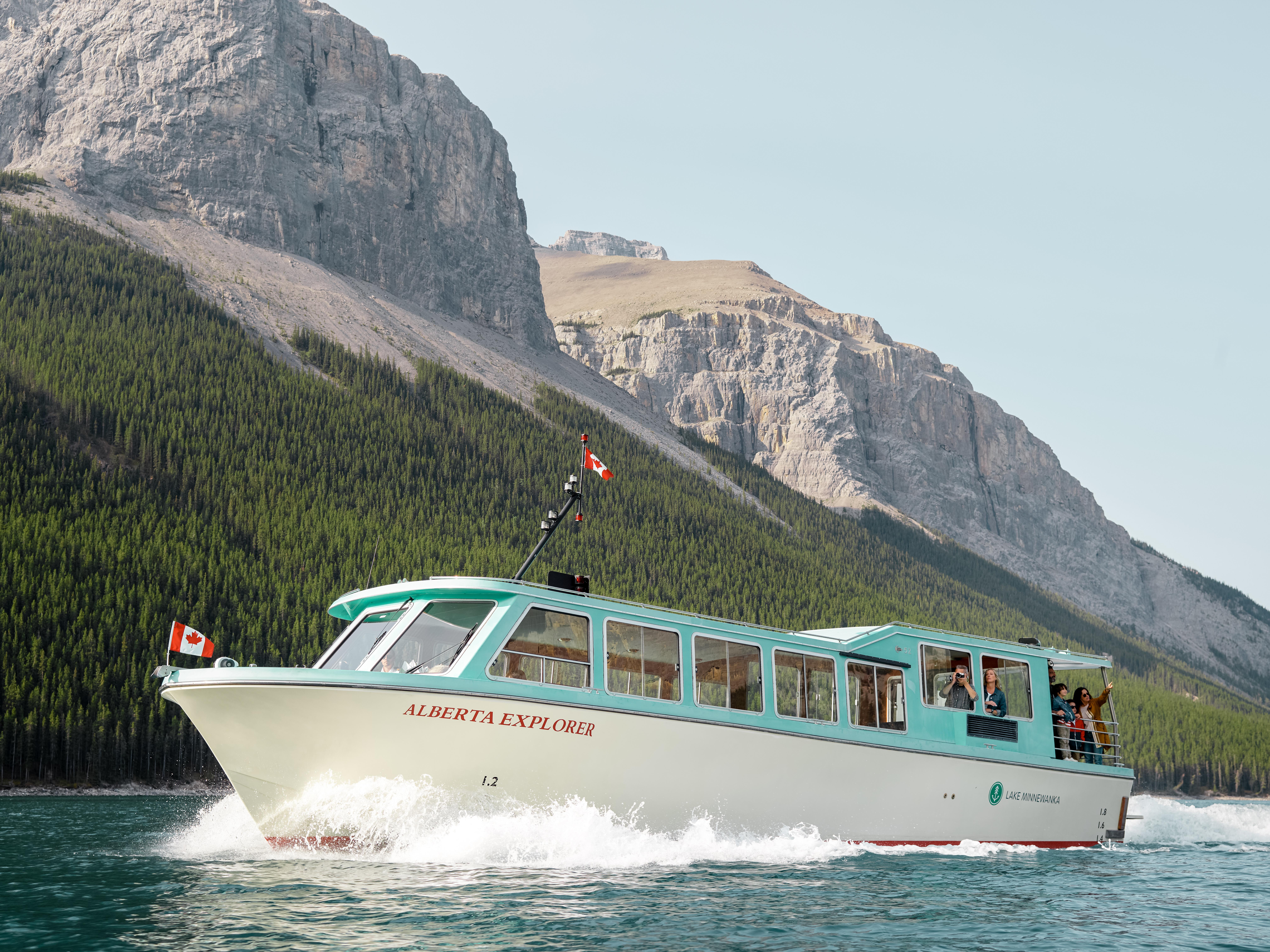 Lake Minnewanka cruise — Banff National Park scenery — image 8