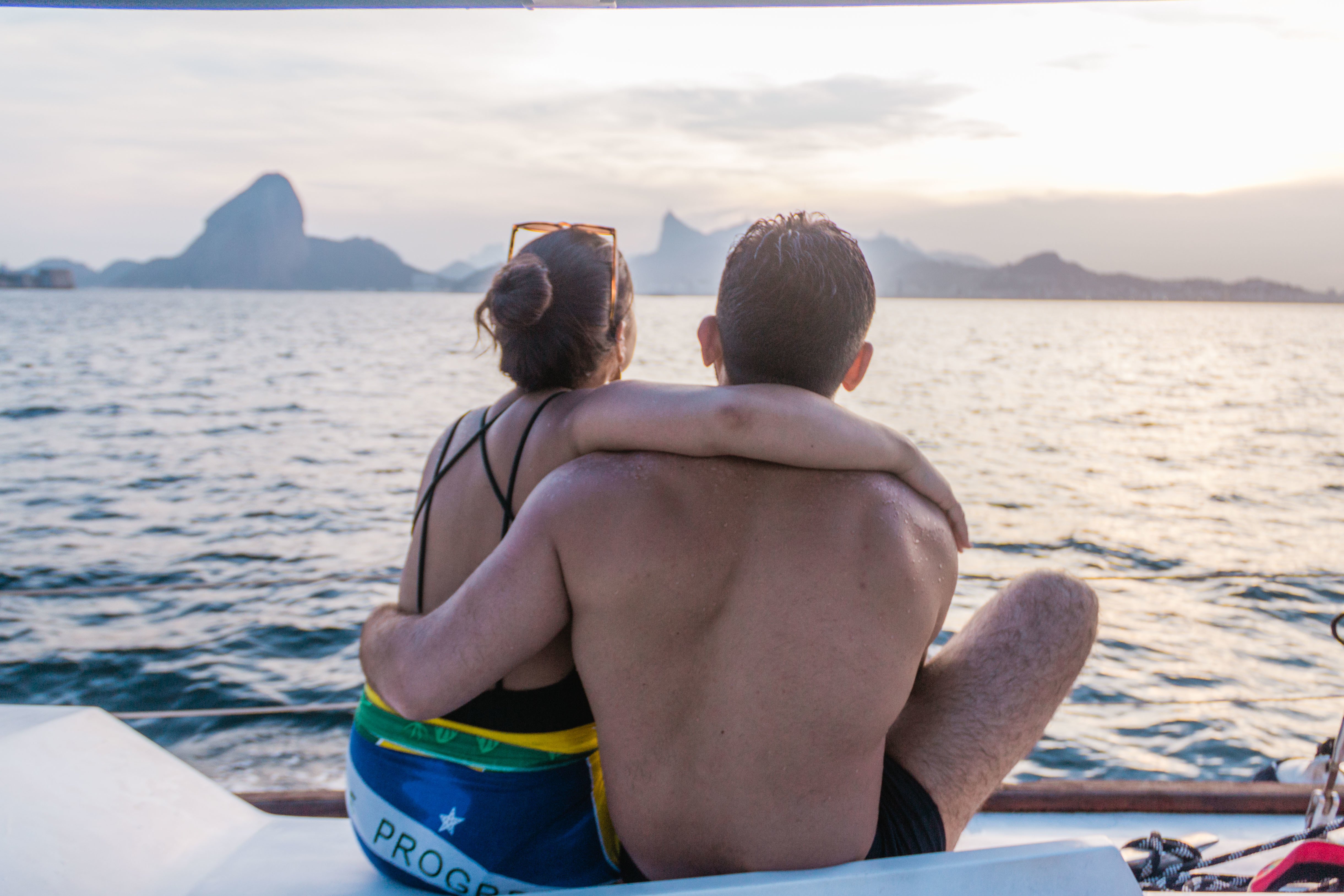 Rio de Janeiro: Sailboat Cruise with Brunch or Sunset & Drinks