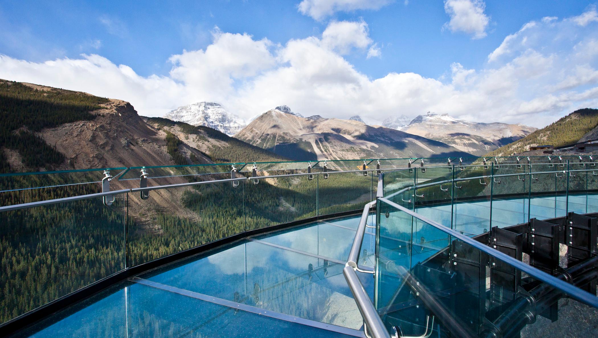 Columbia Icefield Skywalk and Athabasca Glacier Ice Explorer, Jasper National Park — photo 11