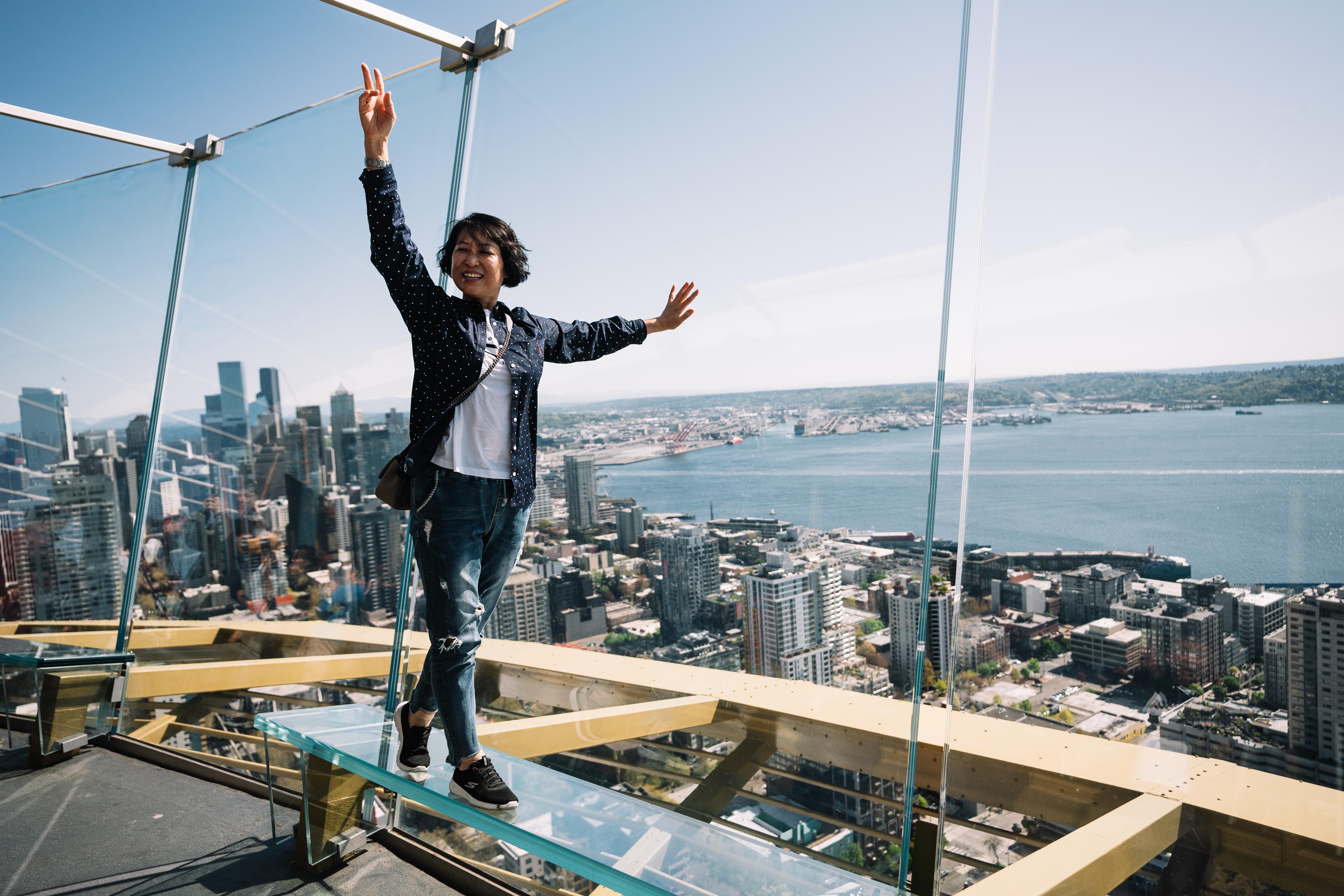 Space Needle Seattle — observation deck, glass floor, and Chihuly Garden and Glass — image 22