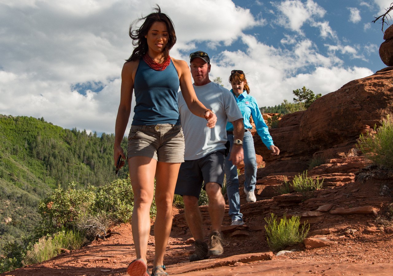 Sedona: Scenic Rim Pink Jeep Tour