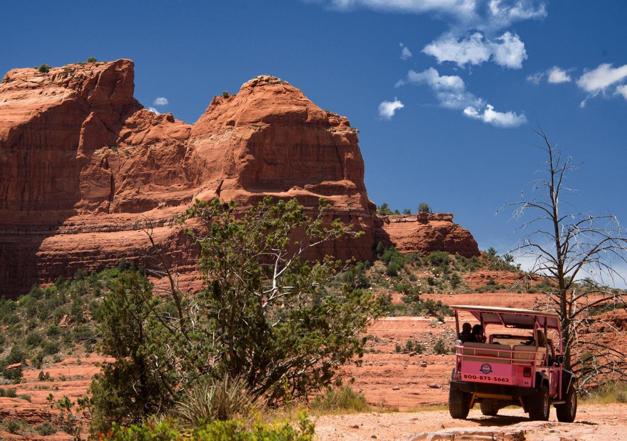 Sedona jeep tour — Pink Jeep on red-rock trail, Mogollon Rim and Coconino National Forest vistas — image 5