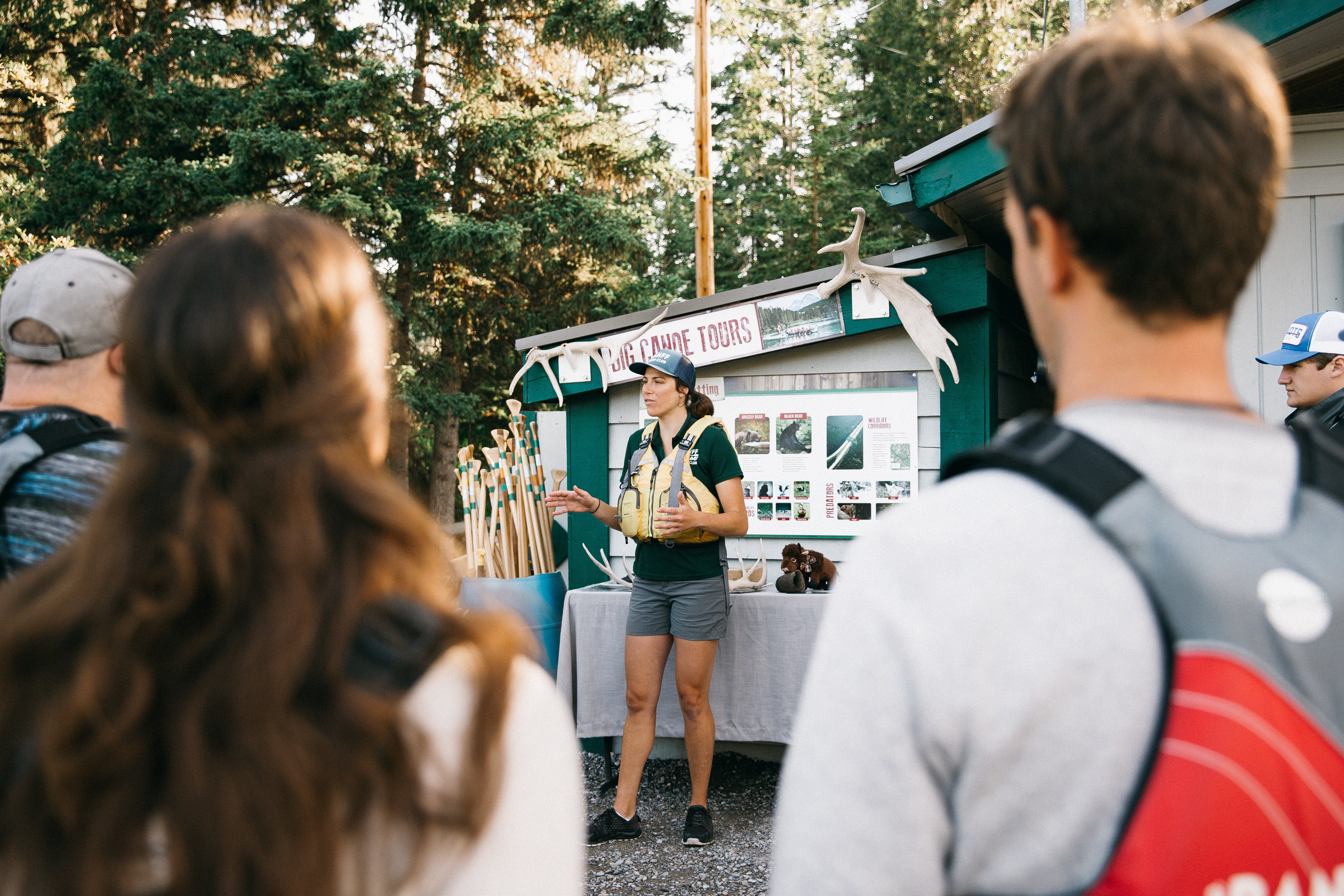 Banff National Park: Big Canoe River Explorer Tour