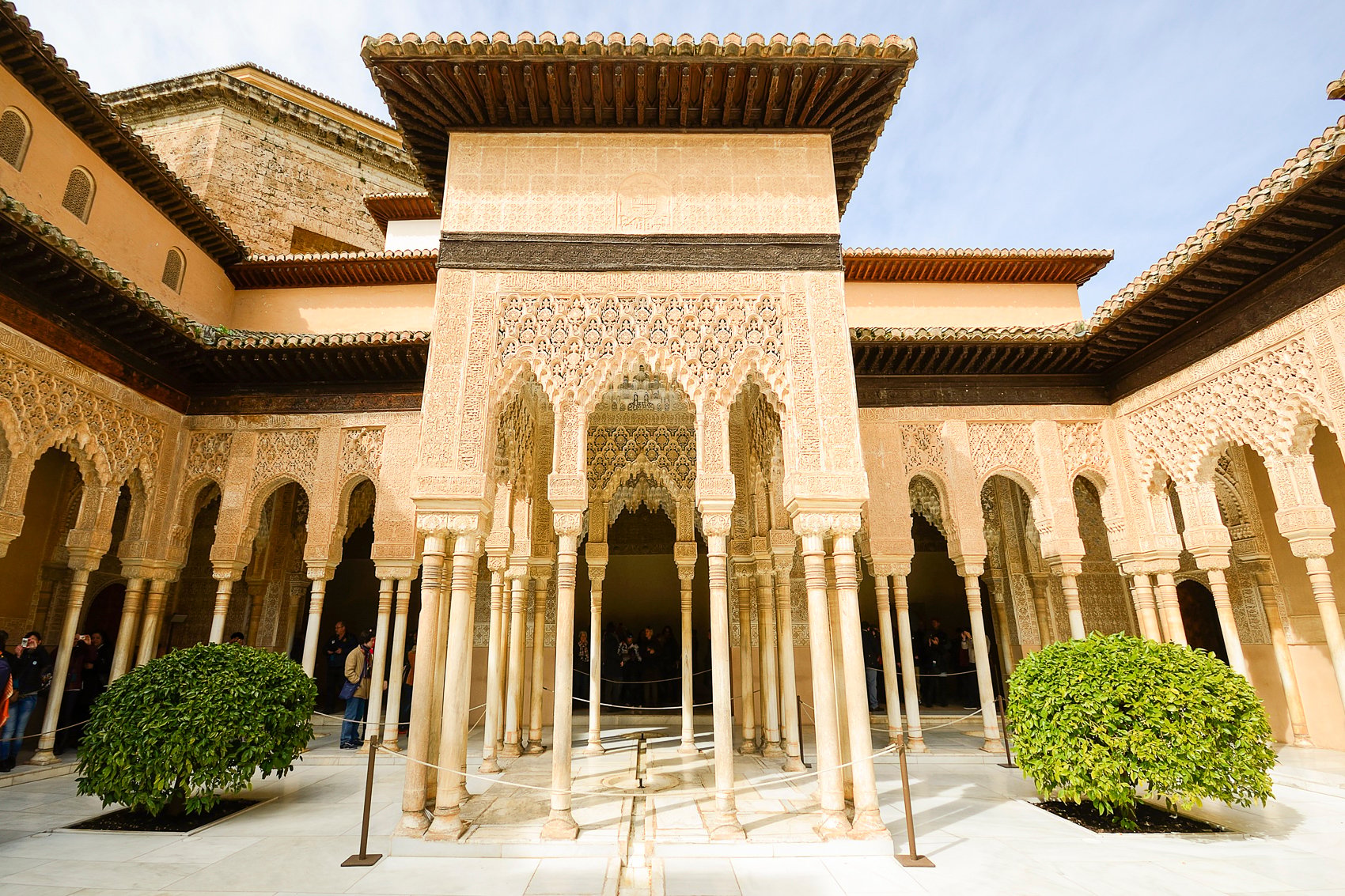Alhambra, Nasrid Palaces, and Generalife 3-Hour Guided Tour