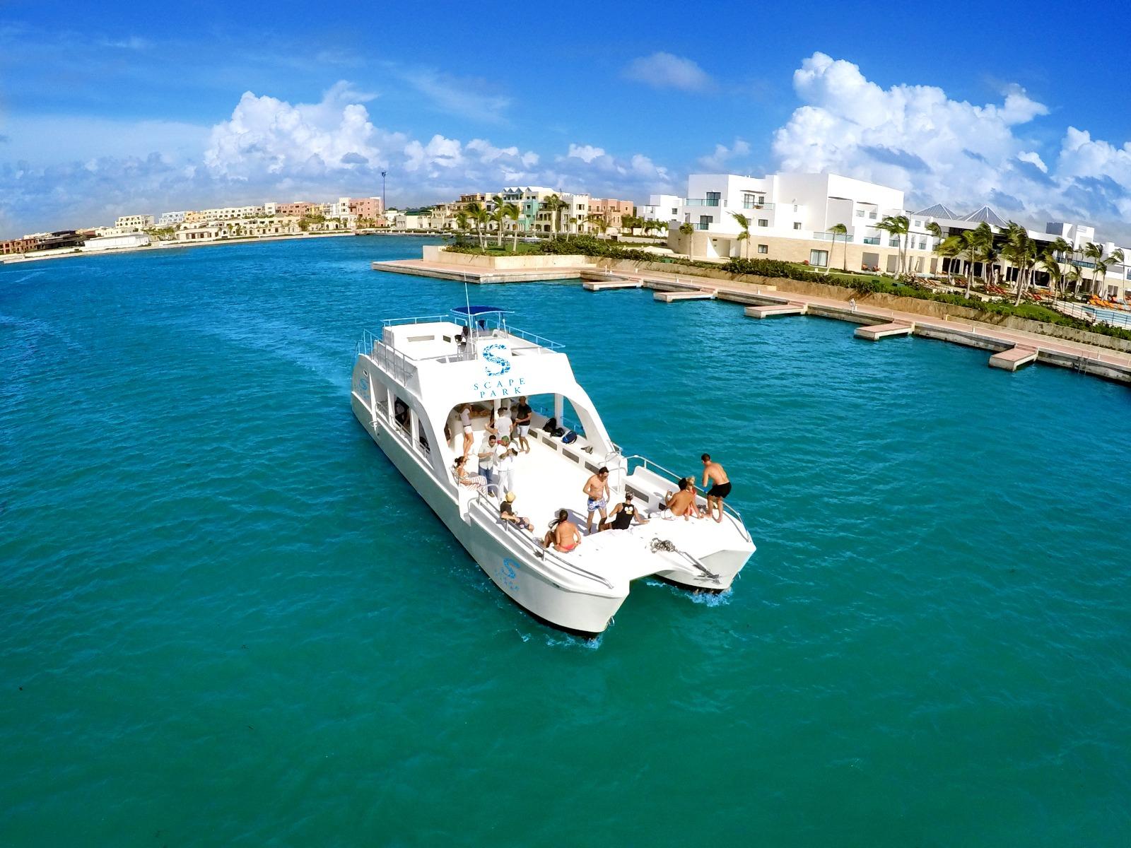 Cap Cana VIP Catamaran Day: Juanillo Beach Club & Blue Hole Cenote