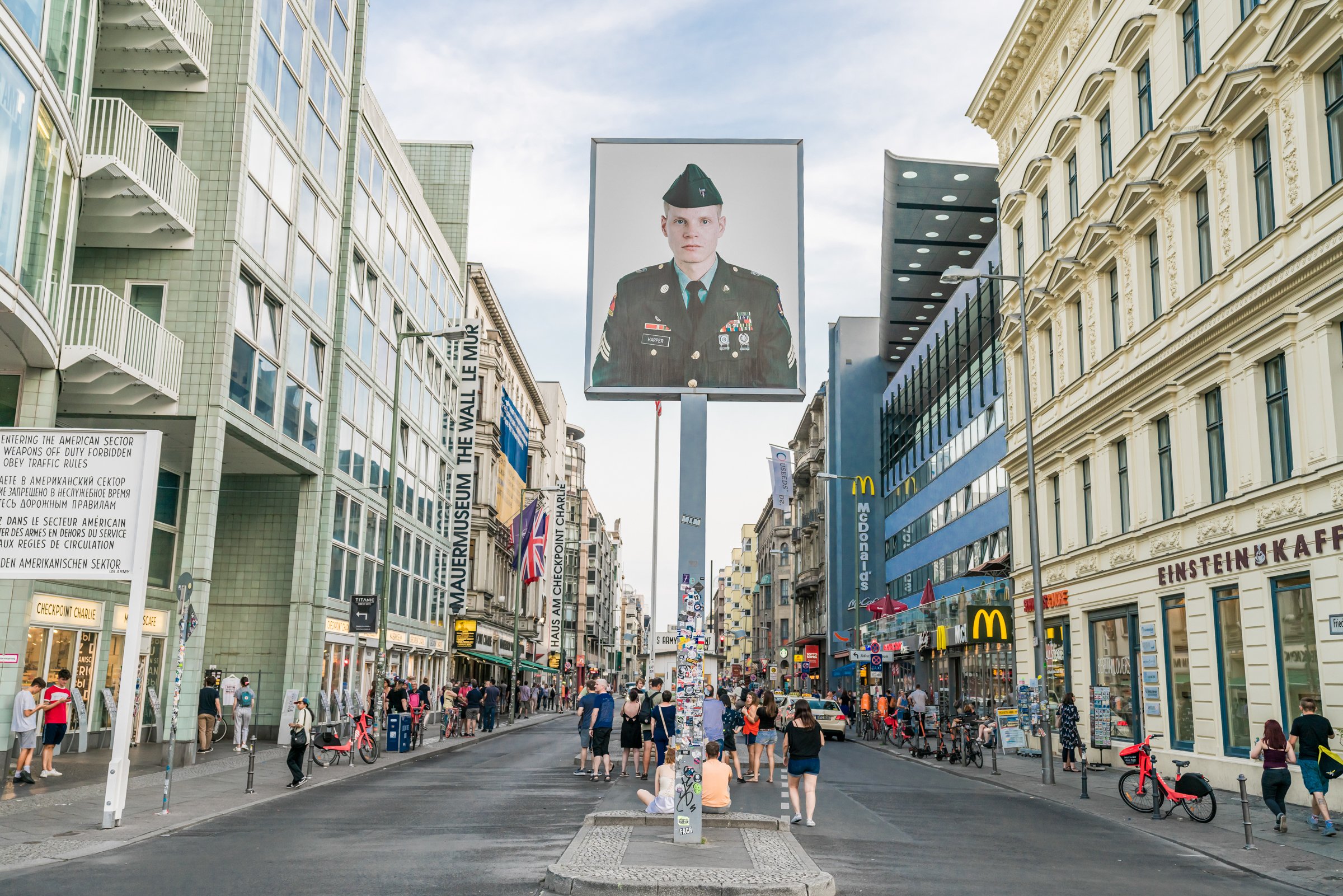 Berlin Wall tour — East Side Gallery and the Bernauer Strasse memorial — image 15