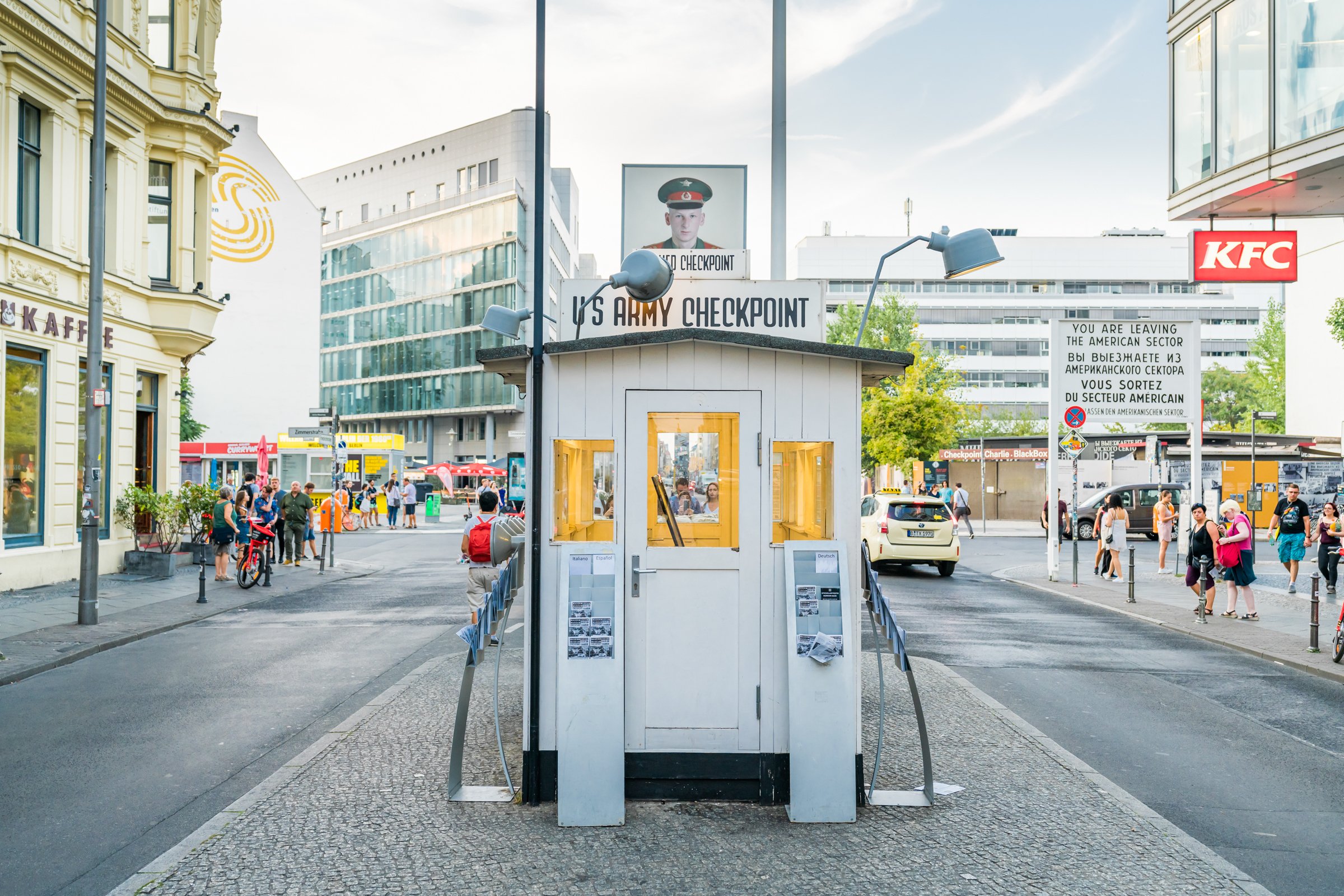 Berlin Wall tour — East Side Gallery and the Bernauer Strasse memorial — image 8