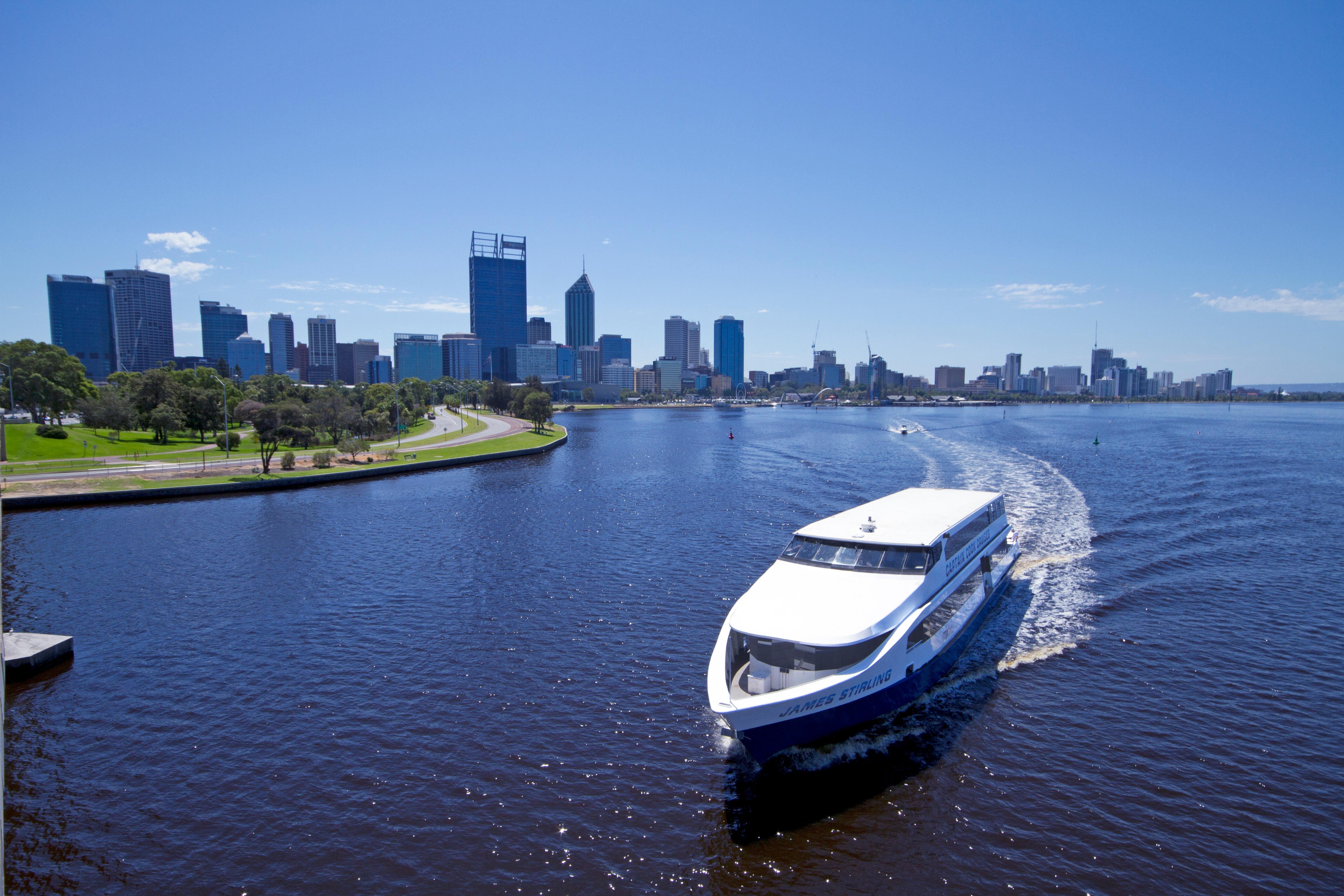Swan River Round-Trip Cruise between Perth and Fremantle