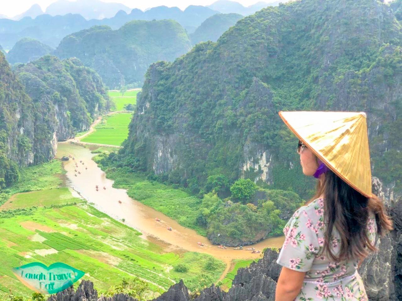 Hoa Lu, Mua Cave & Tam Coc or Trang An Day Tour from Hanoi
