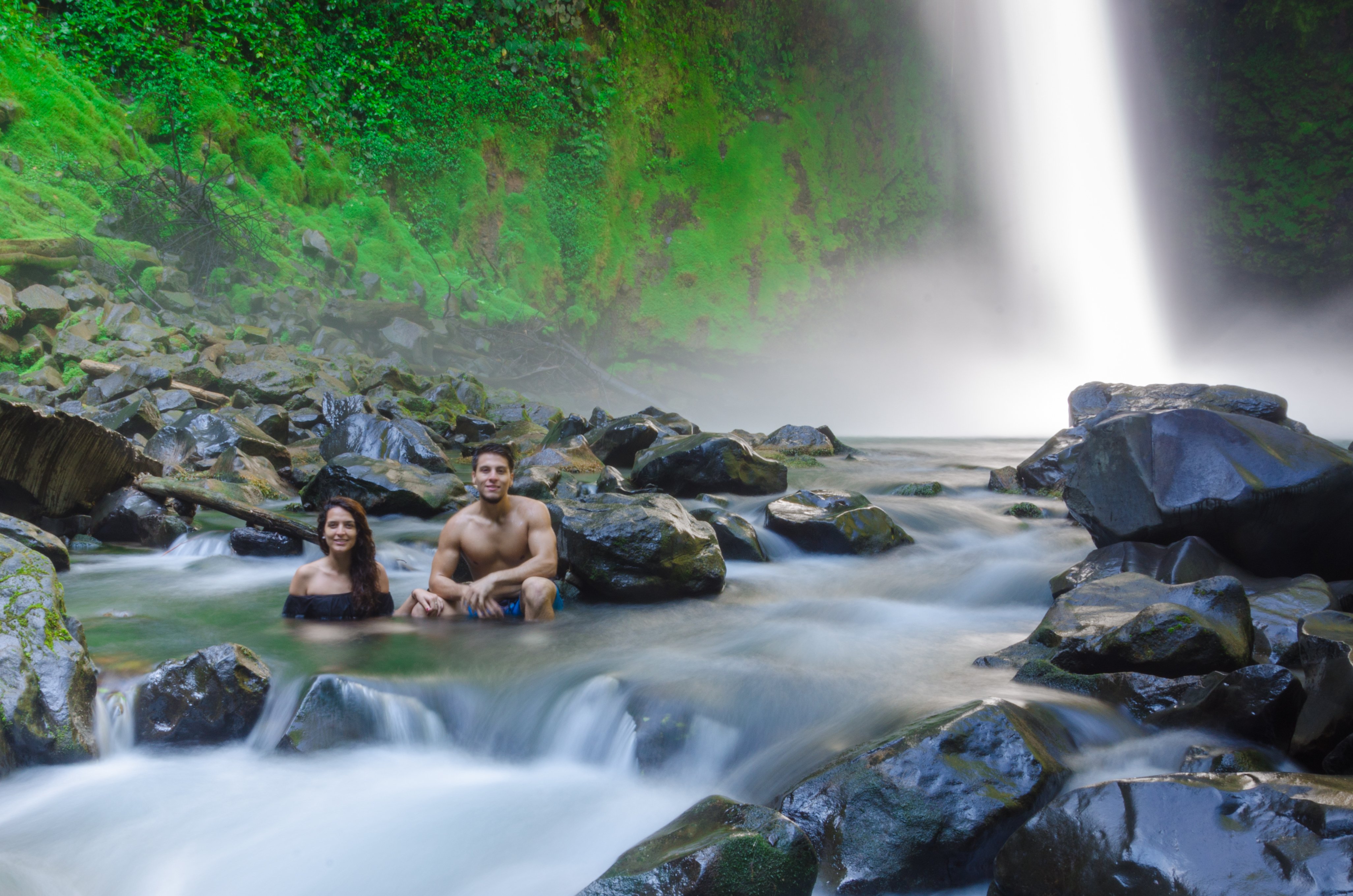 Arenal Volcano, Hanging Bridges & La Fortuna Waterfall Full-Day Tour