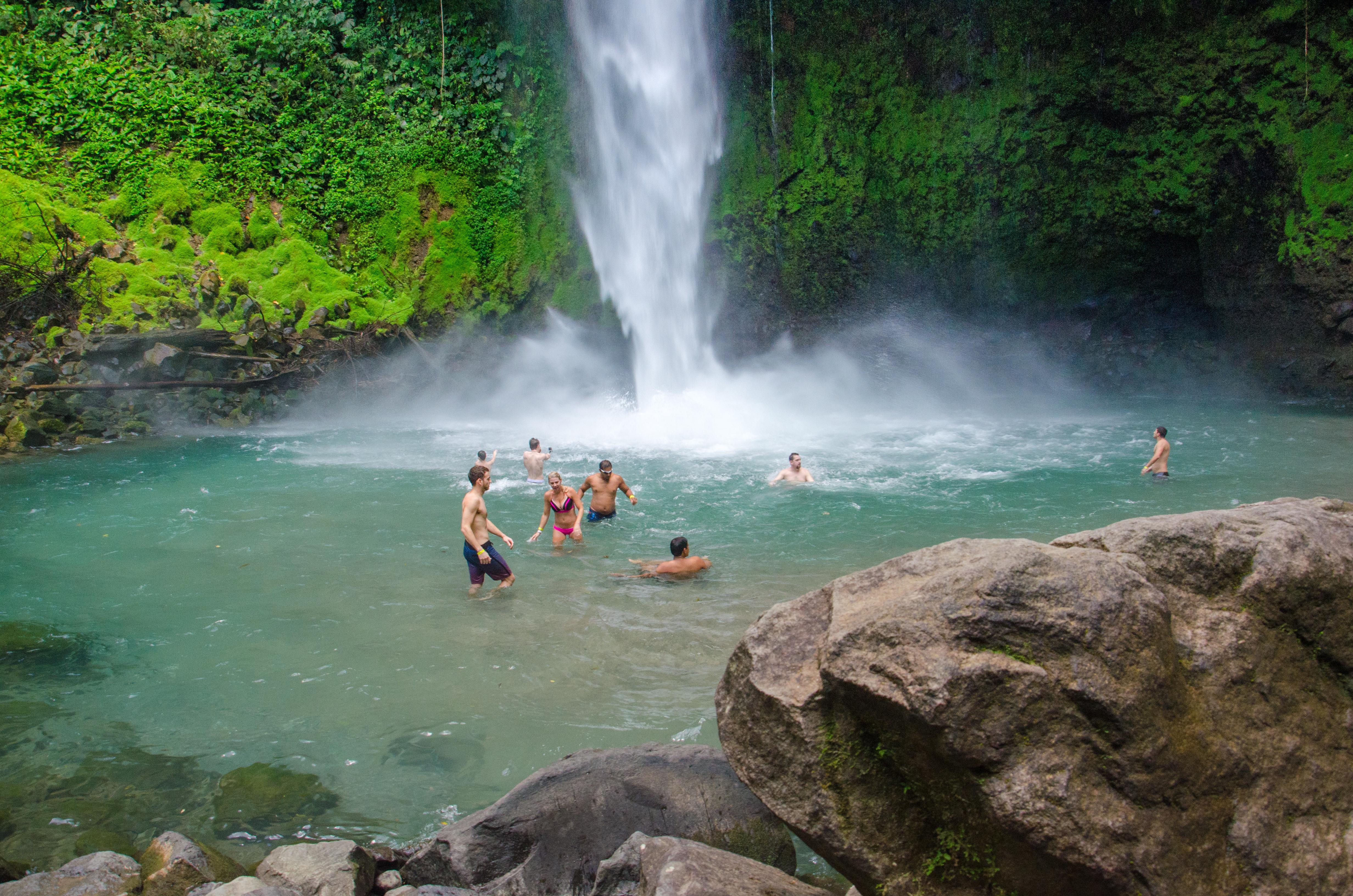 Arenal Volcano, Hanging Bridges & La Fortuna Waterfall Full-Day Tour