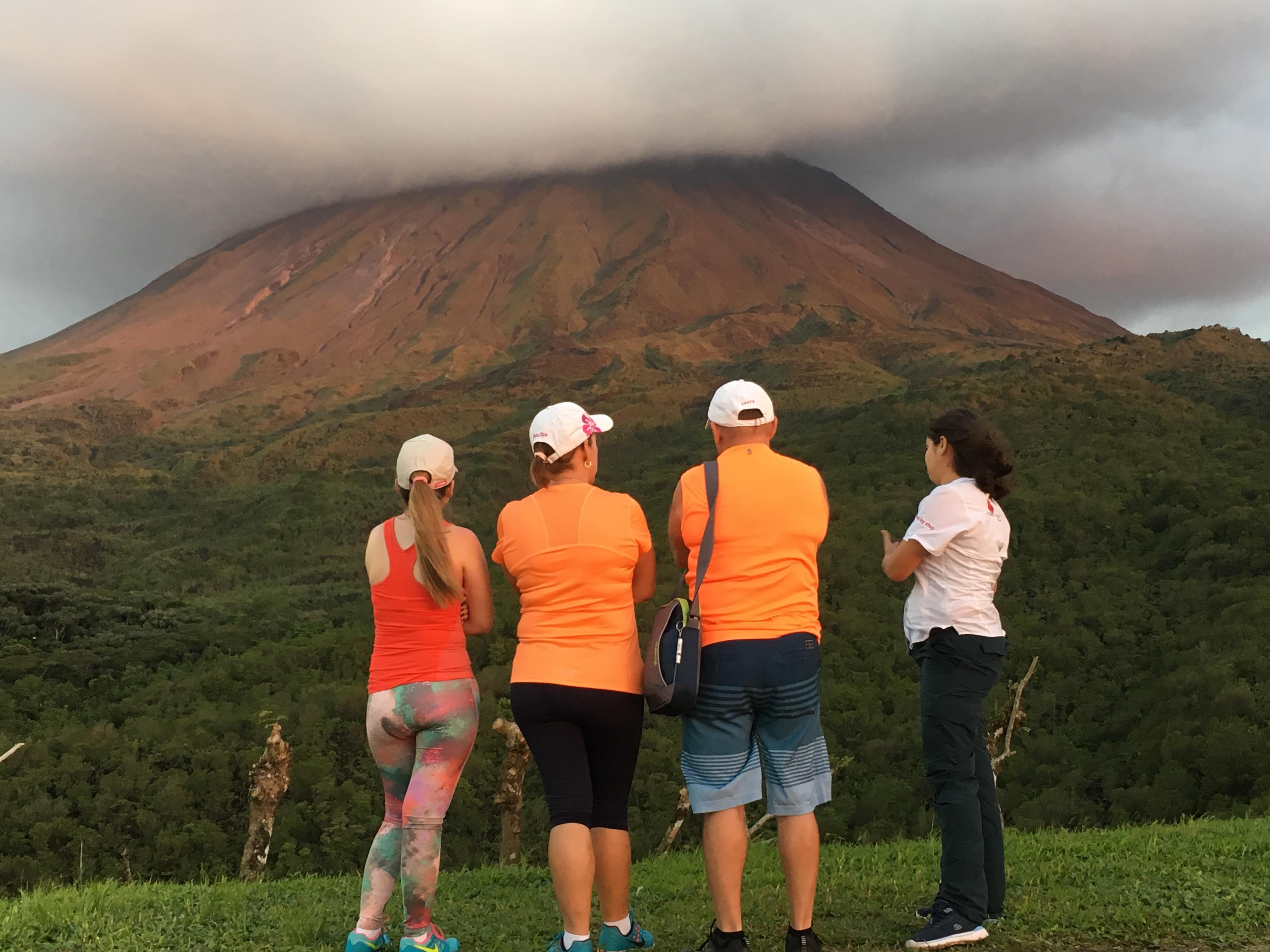 Arenal Volcano, Hanging Bridges & La Fortuna Waterfall Full-Day Tour