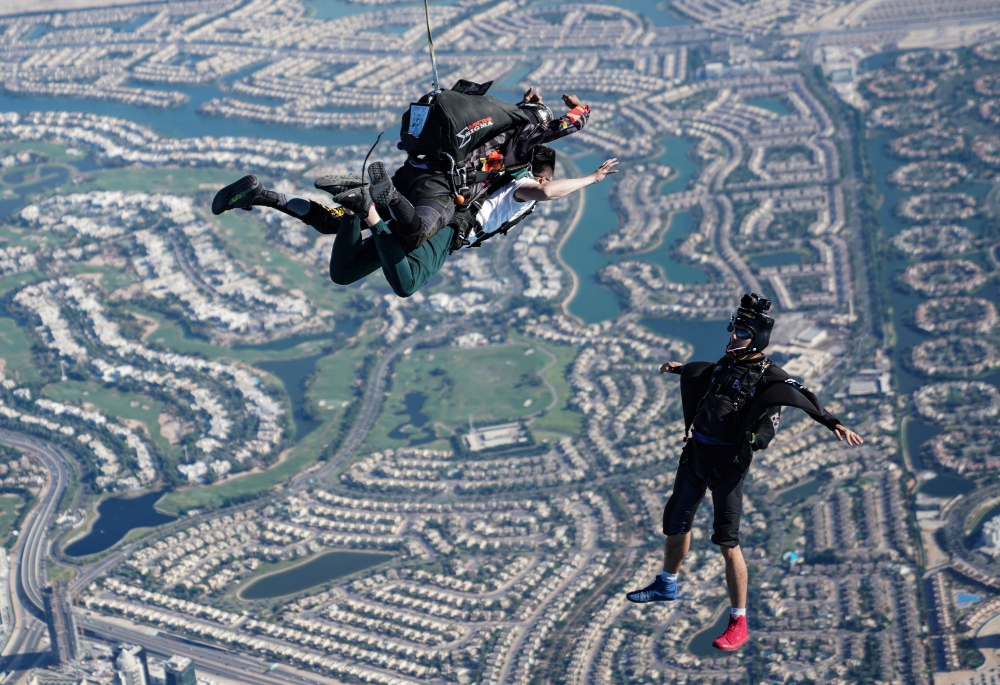 Dubai Tandem Skydive Over The Palm – Photos & Video Included