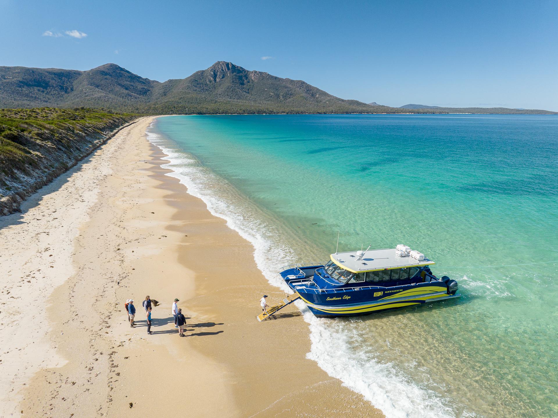 Freycinet National Park Water Taxi to Wineglass Bay