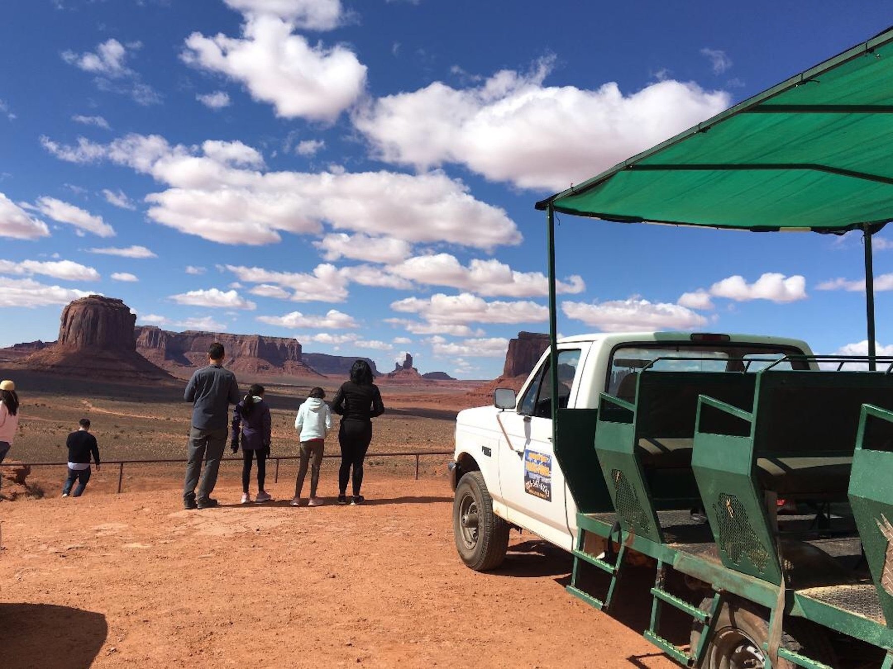 Monument Valley Navajo-Led Backcountry Jeep Expedition