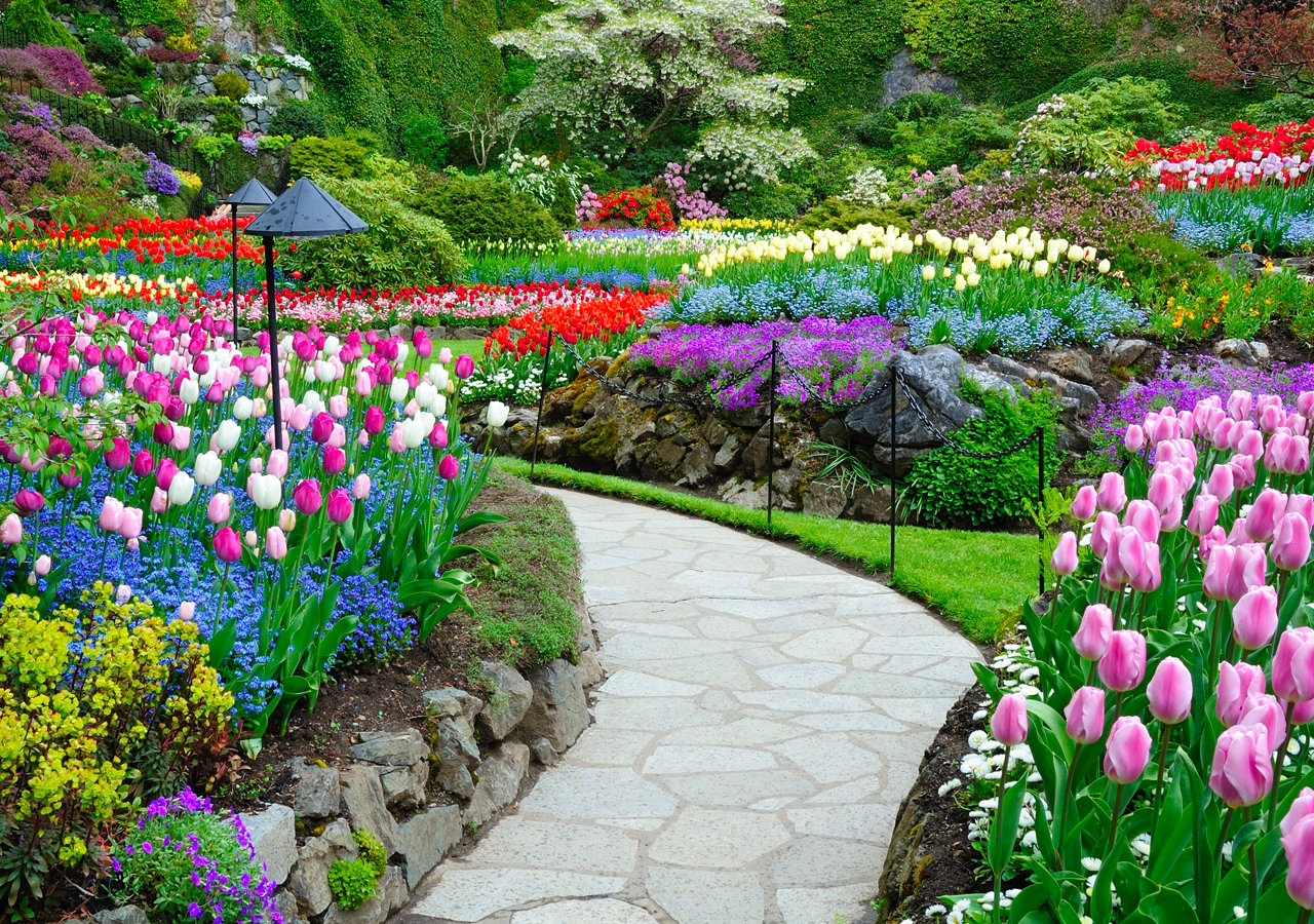 Butchart Gardens day trip from Vancouver — Sunken Garden, Brentwood Bay and the BC Ferries crossing — image 11