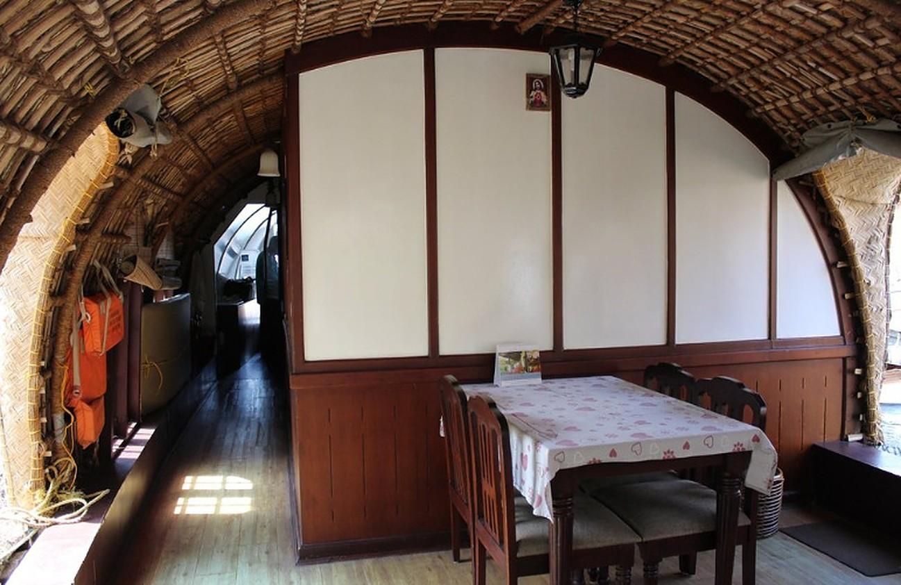 Private Alleppey Houseboat Day Cruise from Cochin